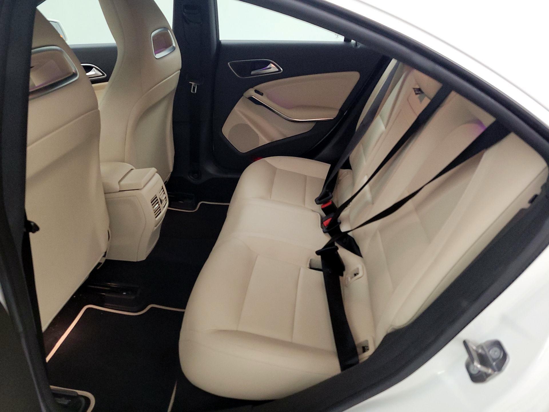 Thumbnail: 2019 Mercedes-Benz CLA - 20