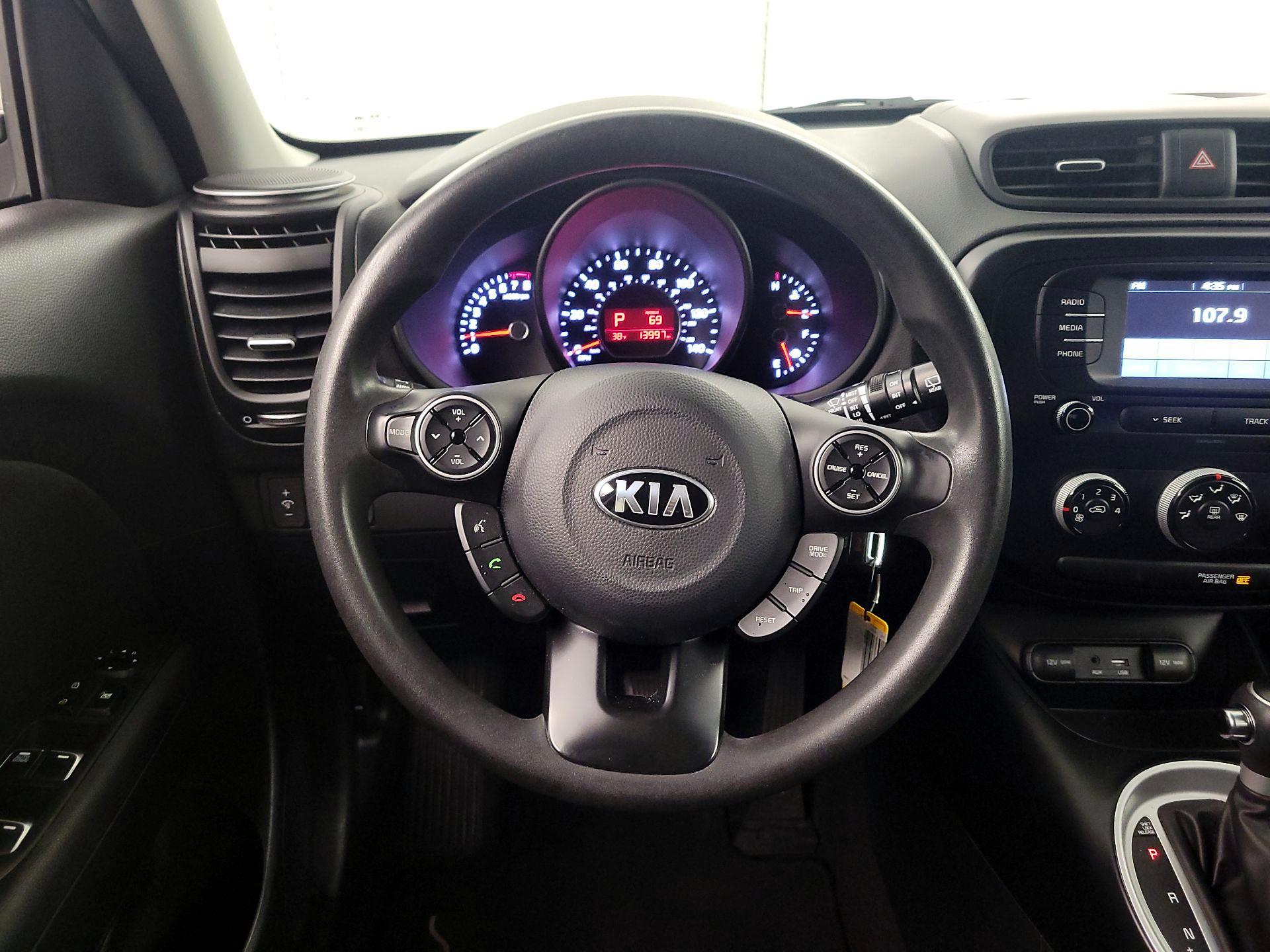 Thumbnail: 2019 Kia Soul - 10