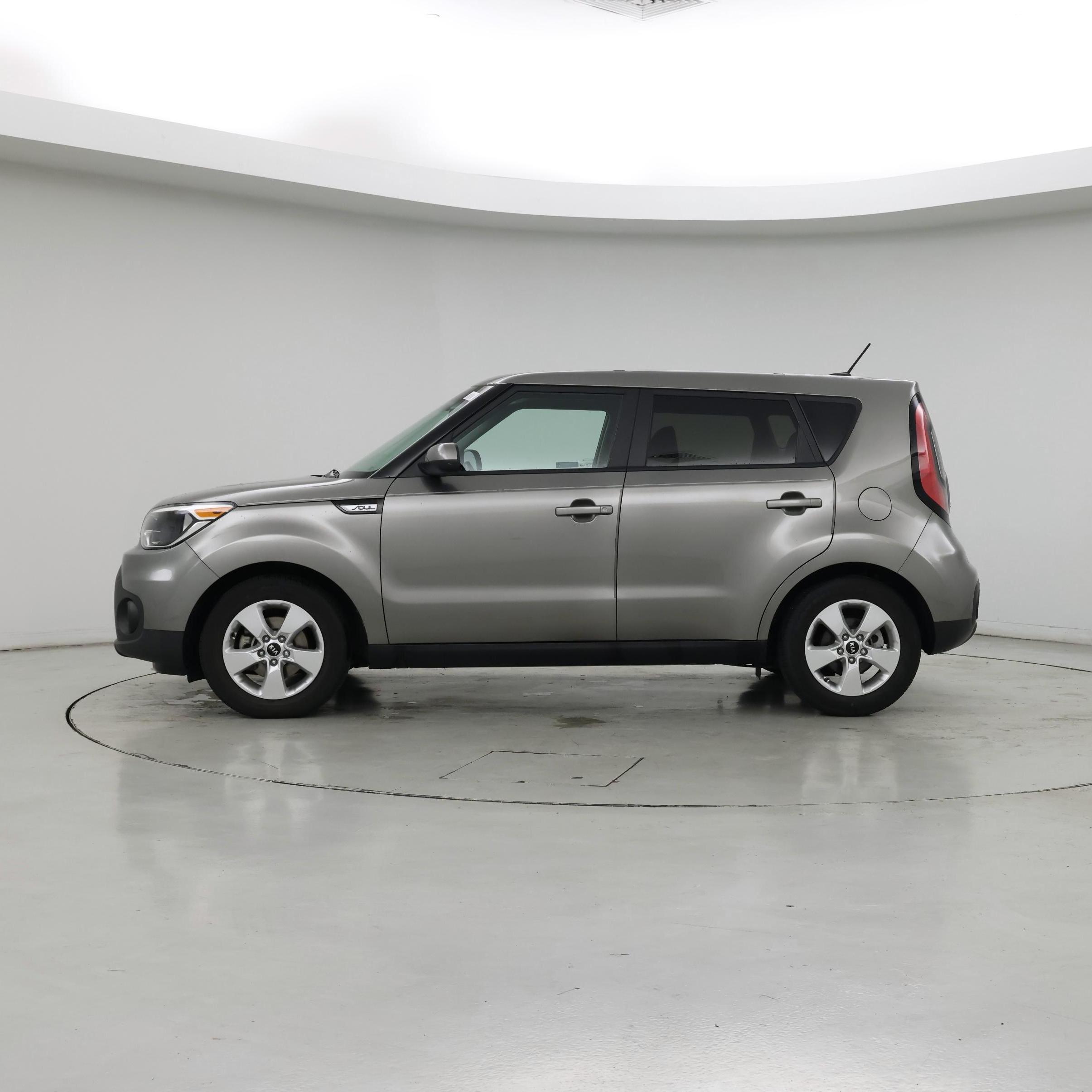 Thumbnail: 2019 Kia Soul - 3