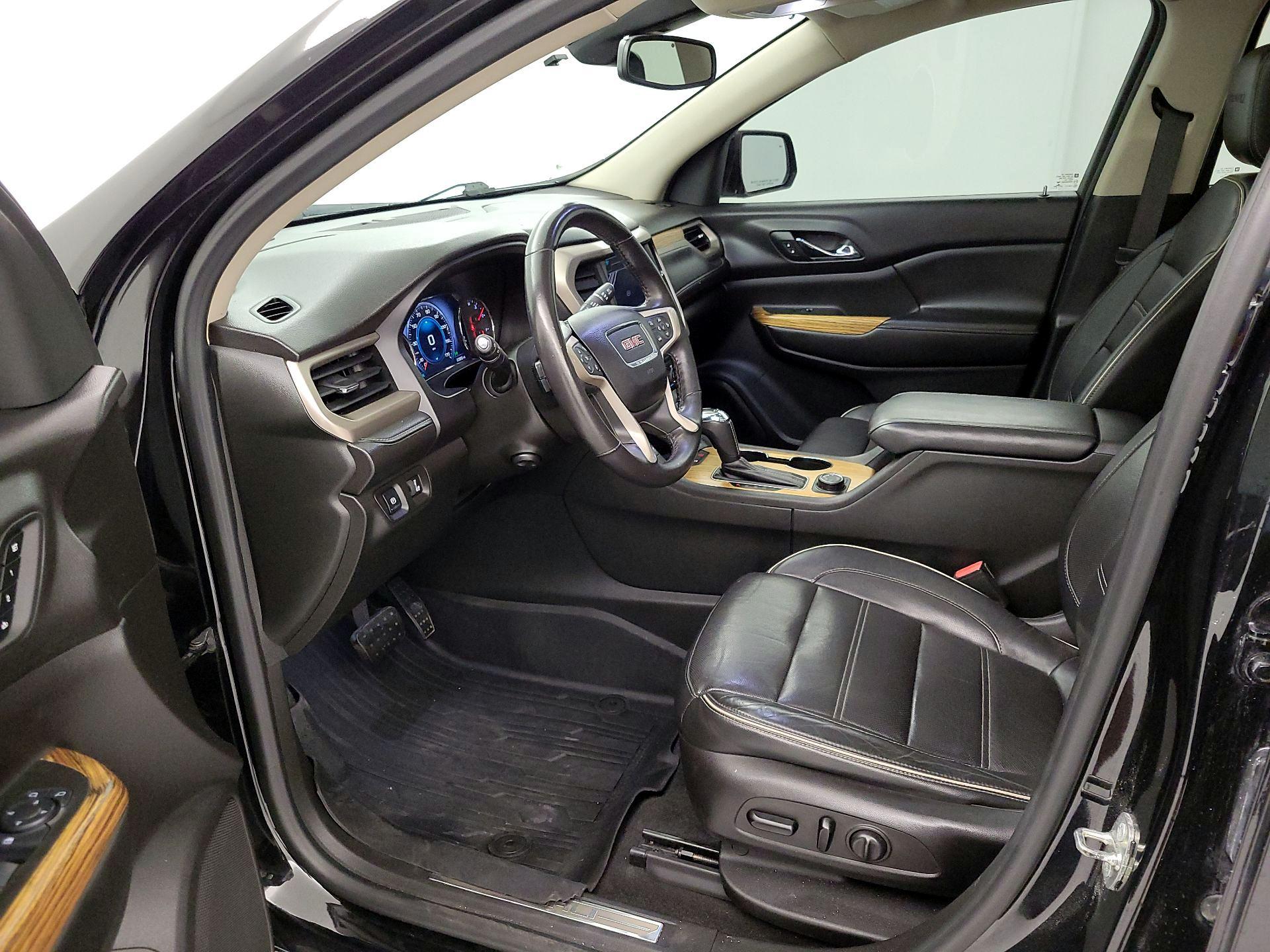 Thumbnail: 2017 GMC Acadia - 11