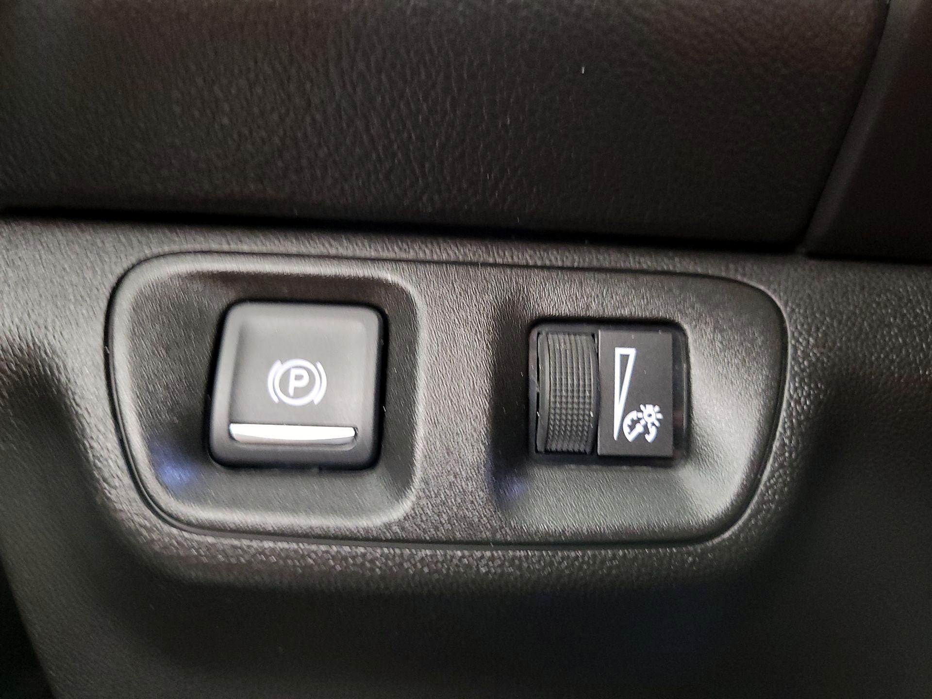 Thumbnail: 2017 GMC Acadia - 13