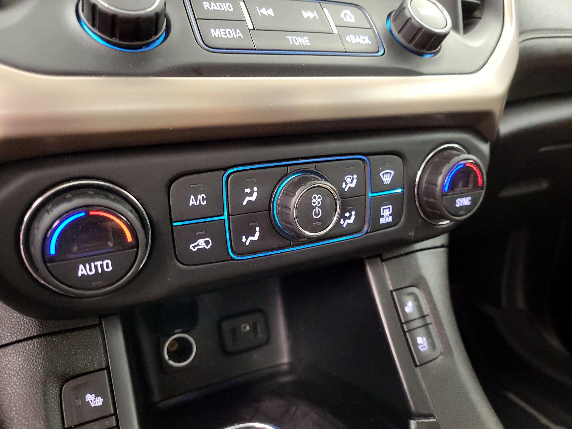 Thumbnail: 2017 GMC Acadia - 17