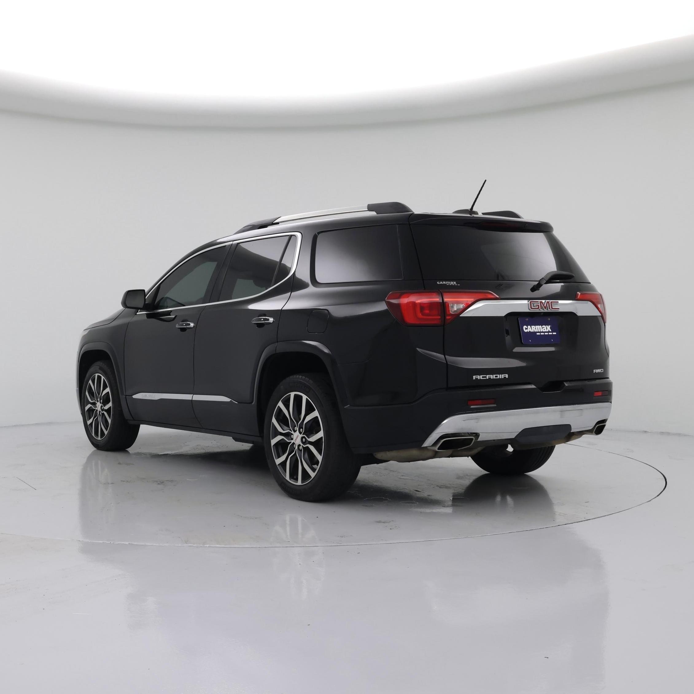 Thumbnail: 2017 GMC Acadia - 2