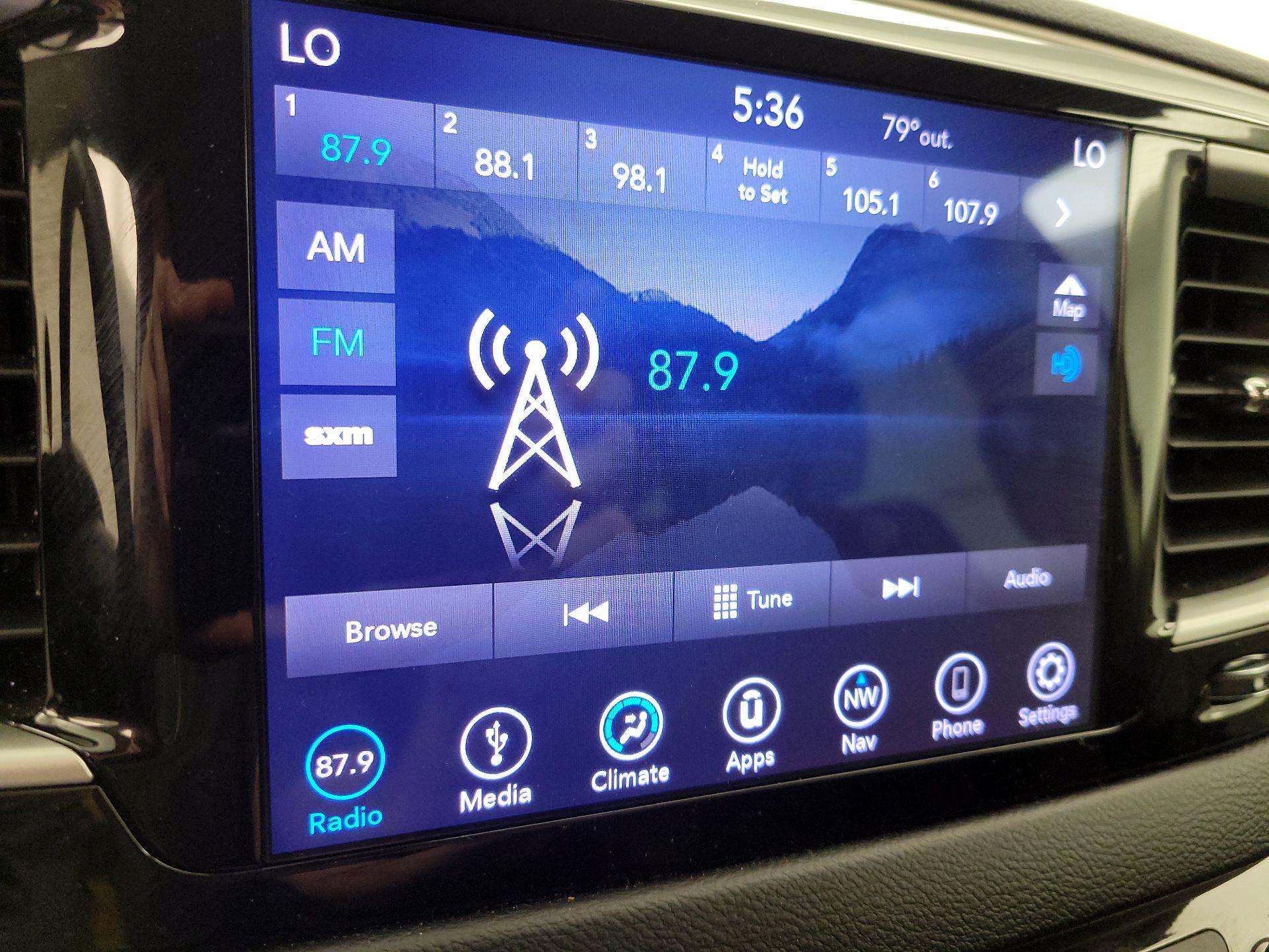 Thumbnail: 2018 Chrysler Pacifica - 16