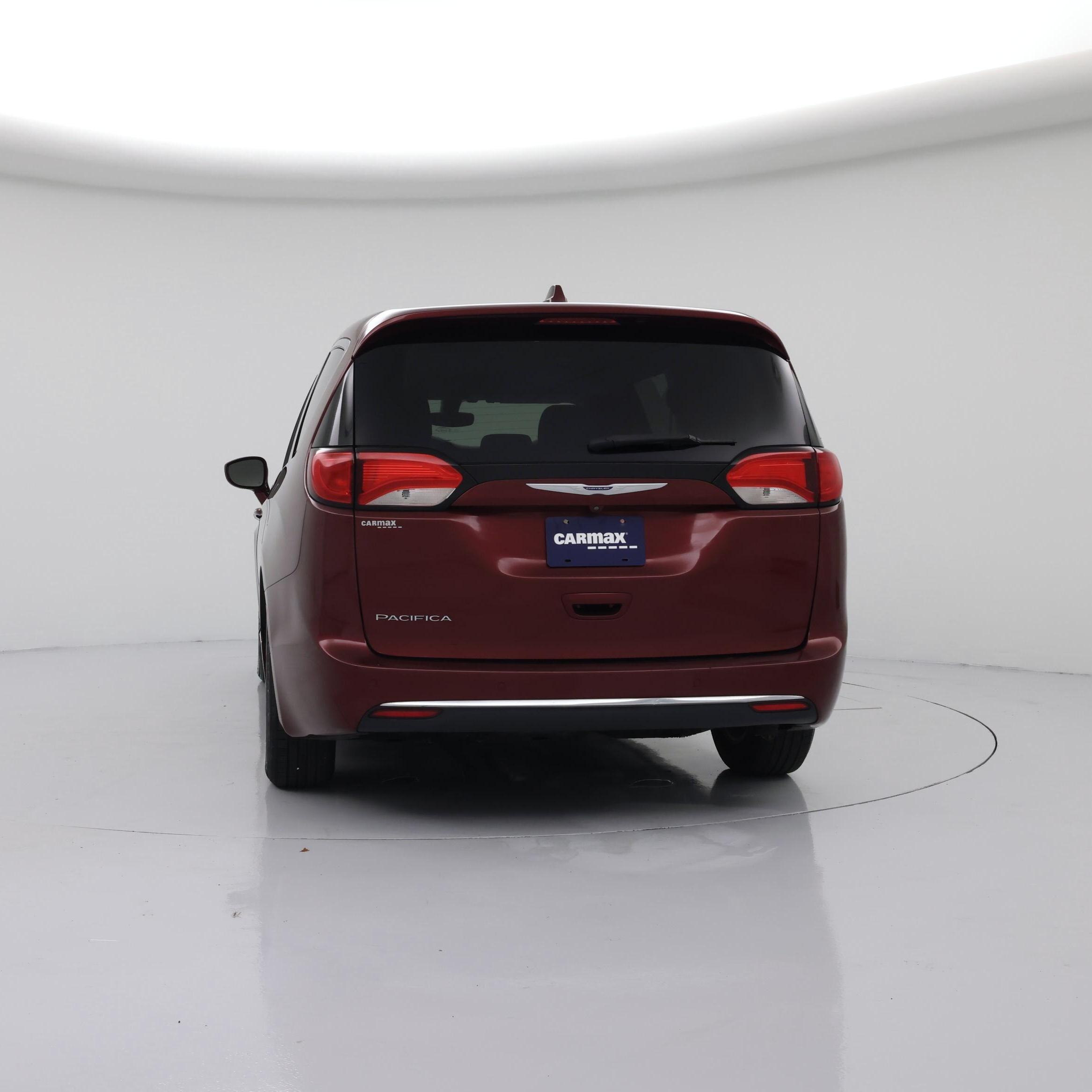 Thumbnail: 2018 Chrysler Pacifica - 6