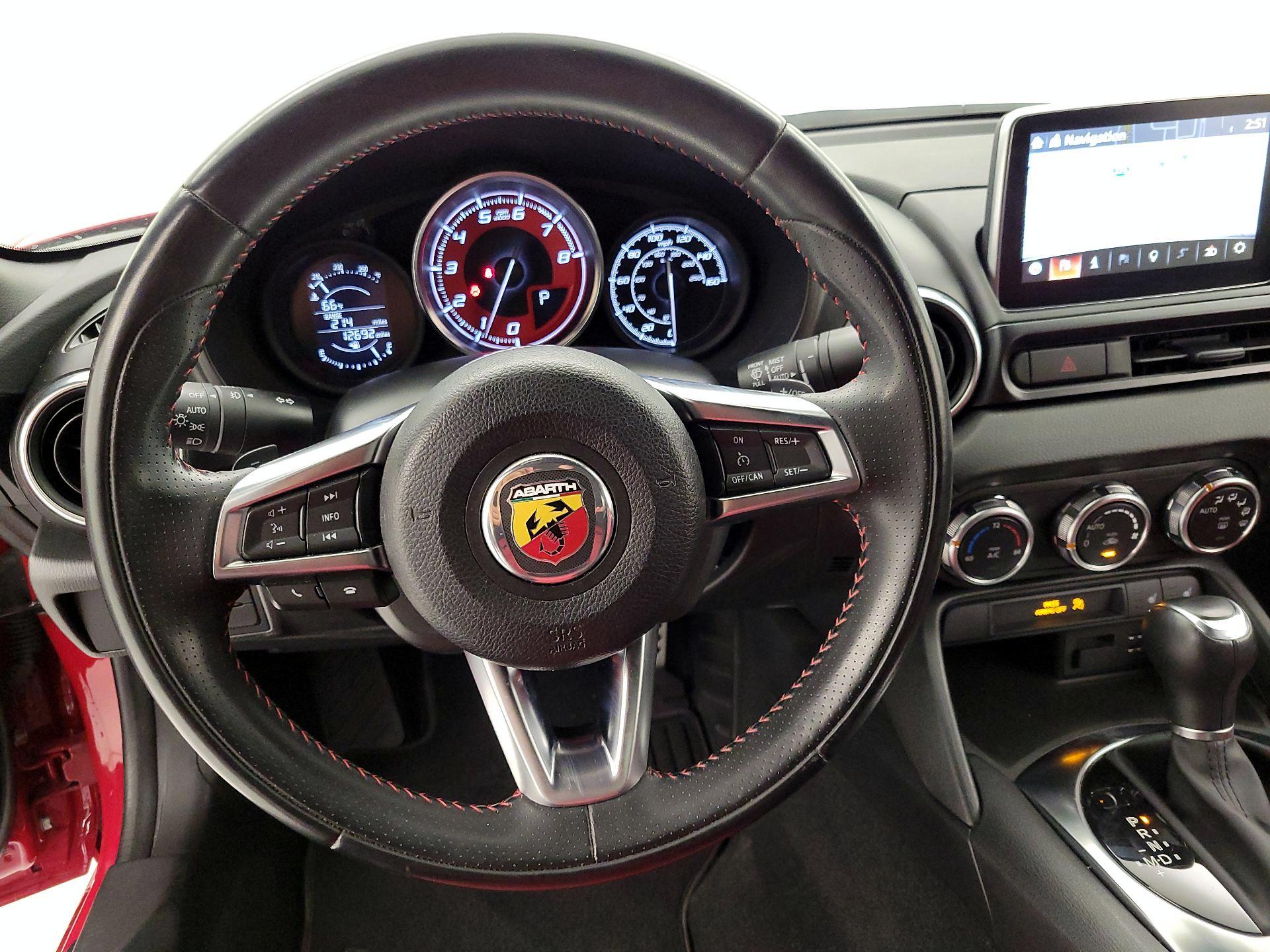 Thumbnail: 2019 Fiat 124 Spider - 10