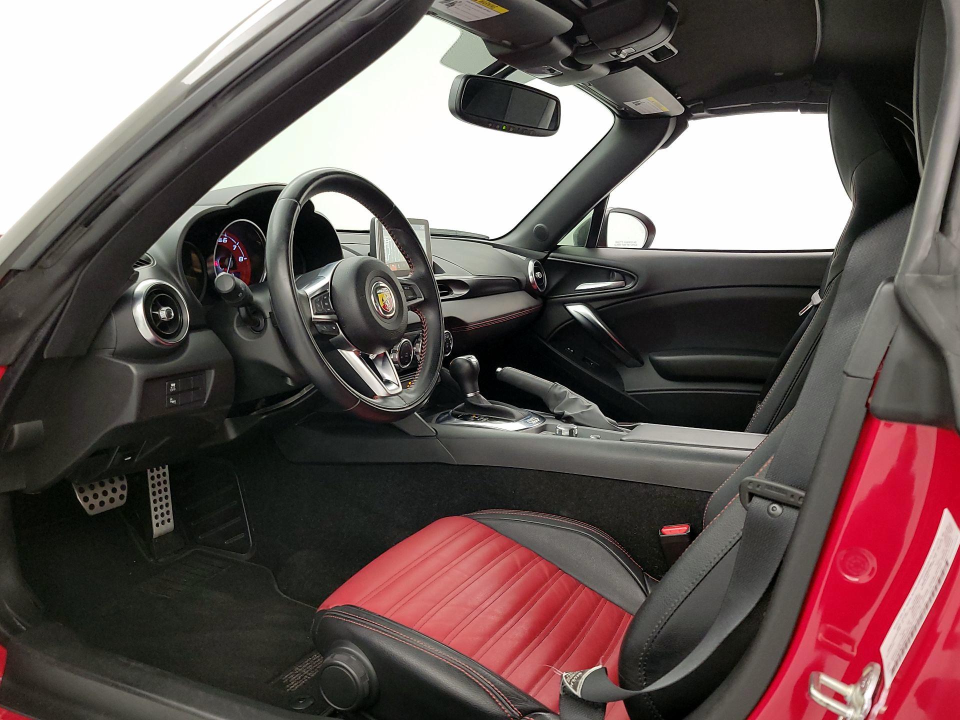 Thumbnail: 2019 Fiat 124 Spider - 11