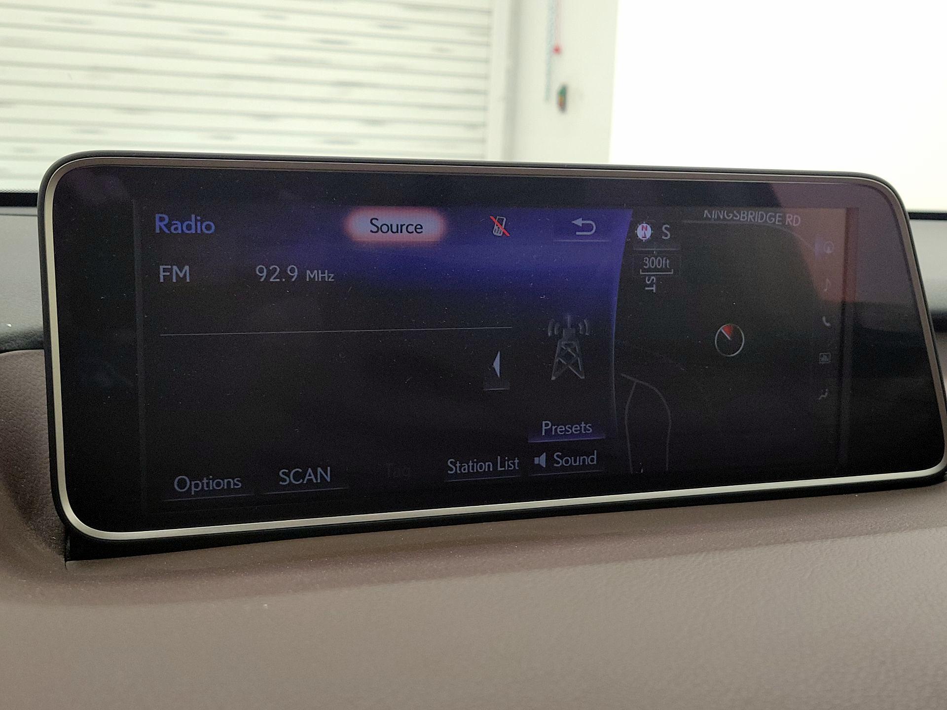 Thumbnail: 2016 Lexus RX - 16