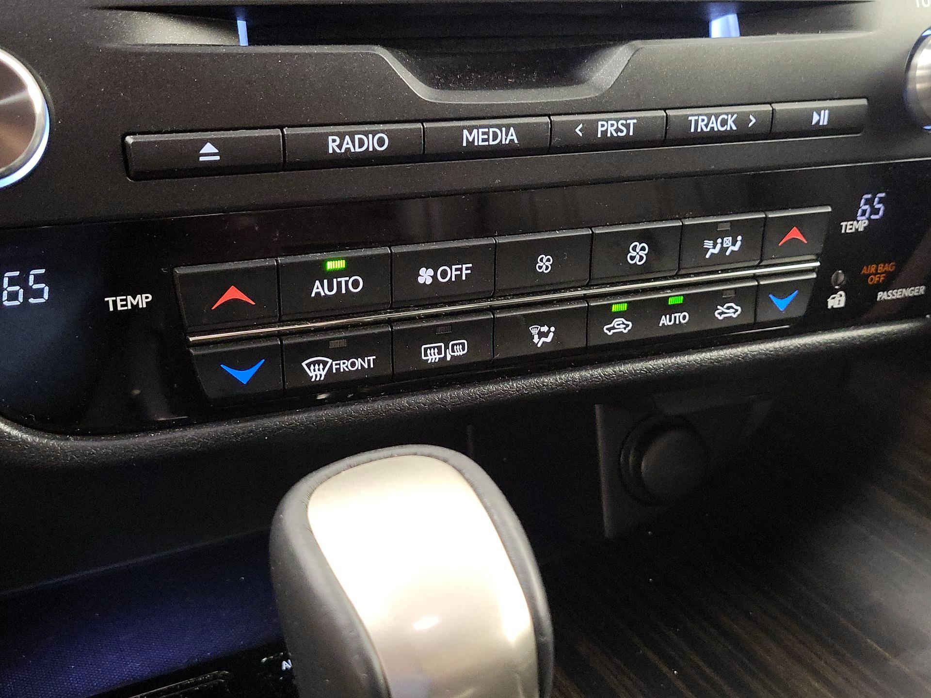 Thumbnail: 2016 Lexus RX - 17