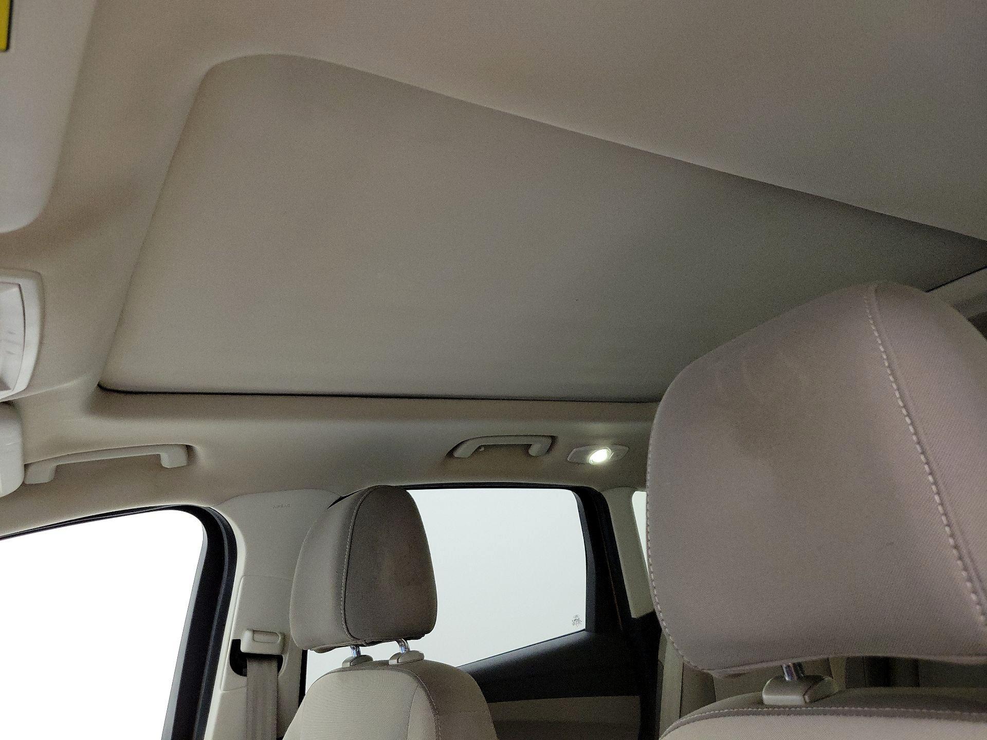 Thumbnail: 2016 Ford Escape - 19