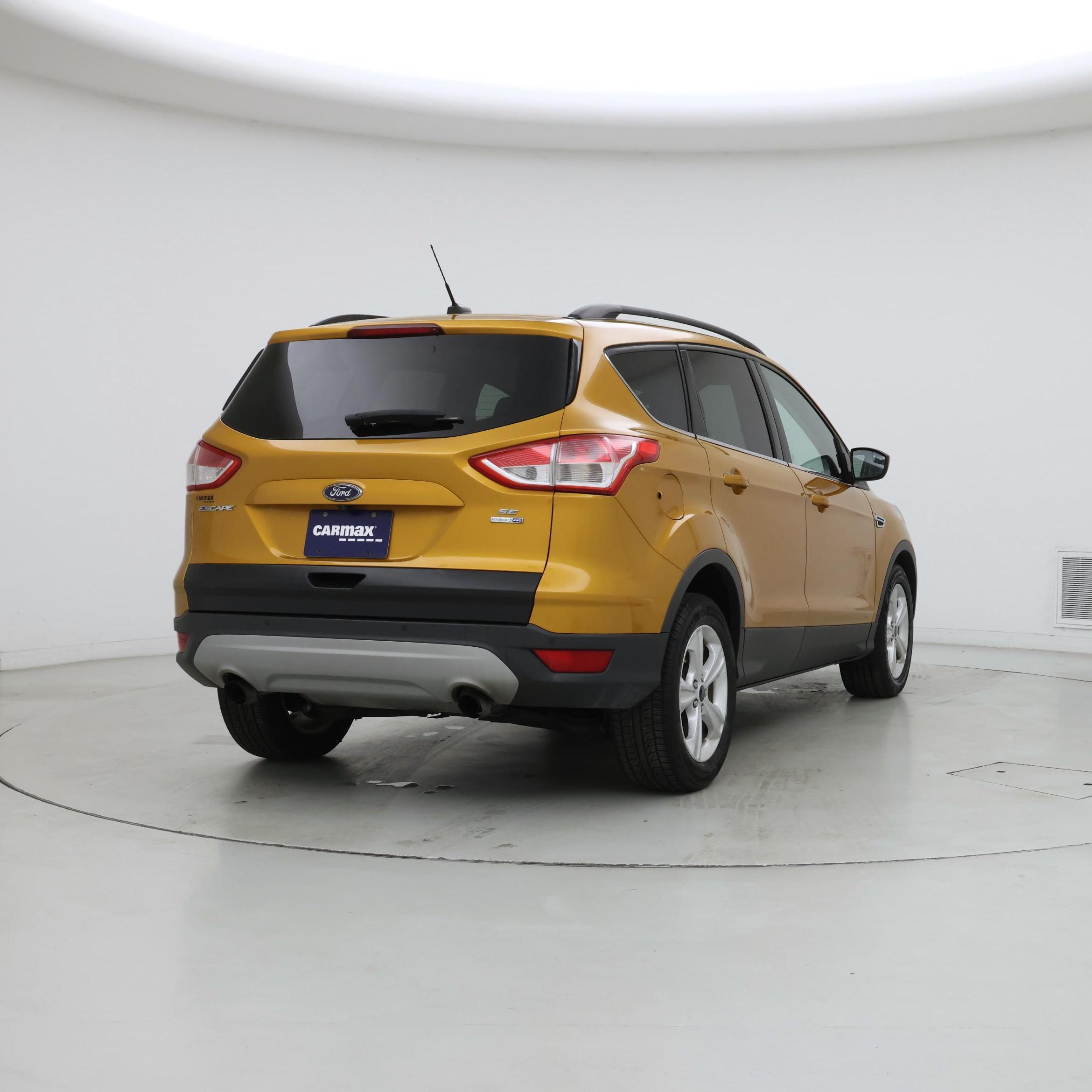 Thumbnail: 2016 Ford Escape - 8