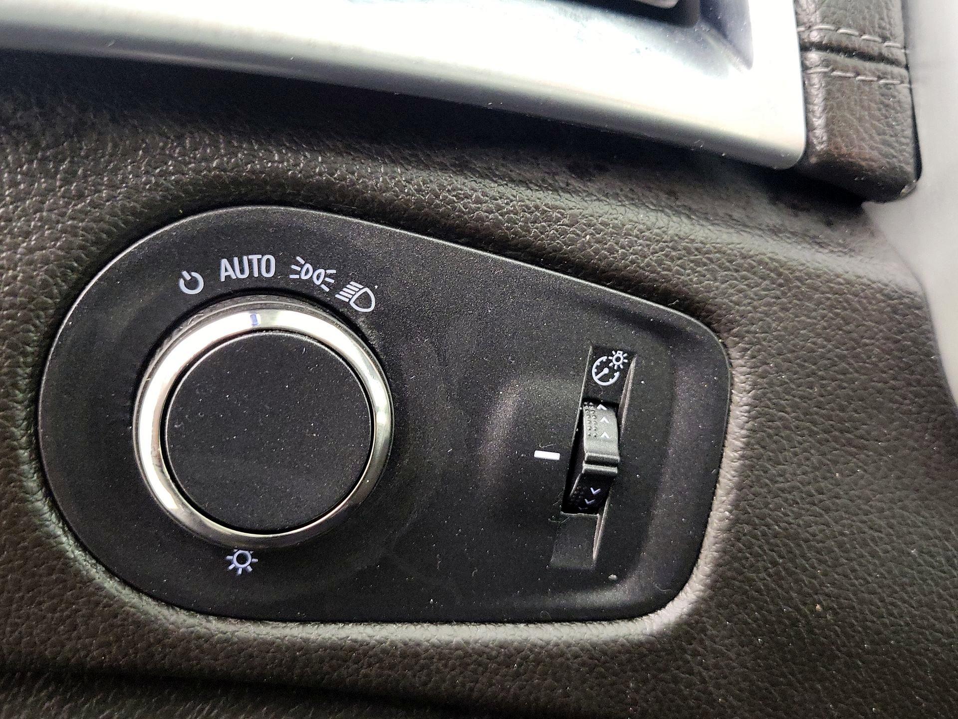 Thumbnail: 2016 Cadillac SRX - 13