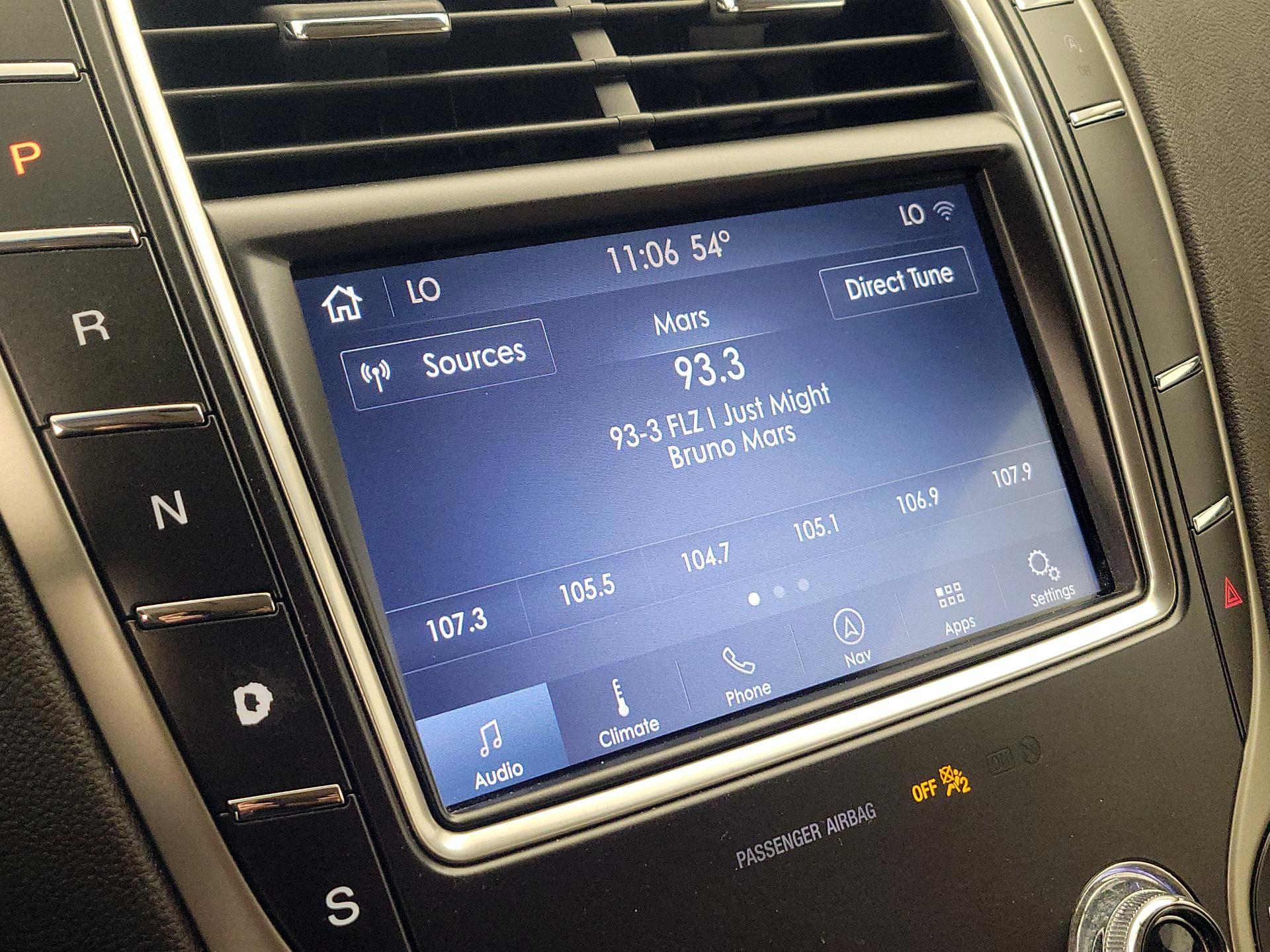 Thumbnail: 2020 Lincoln Nautilus - 16