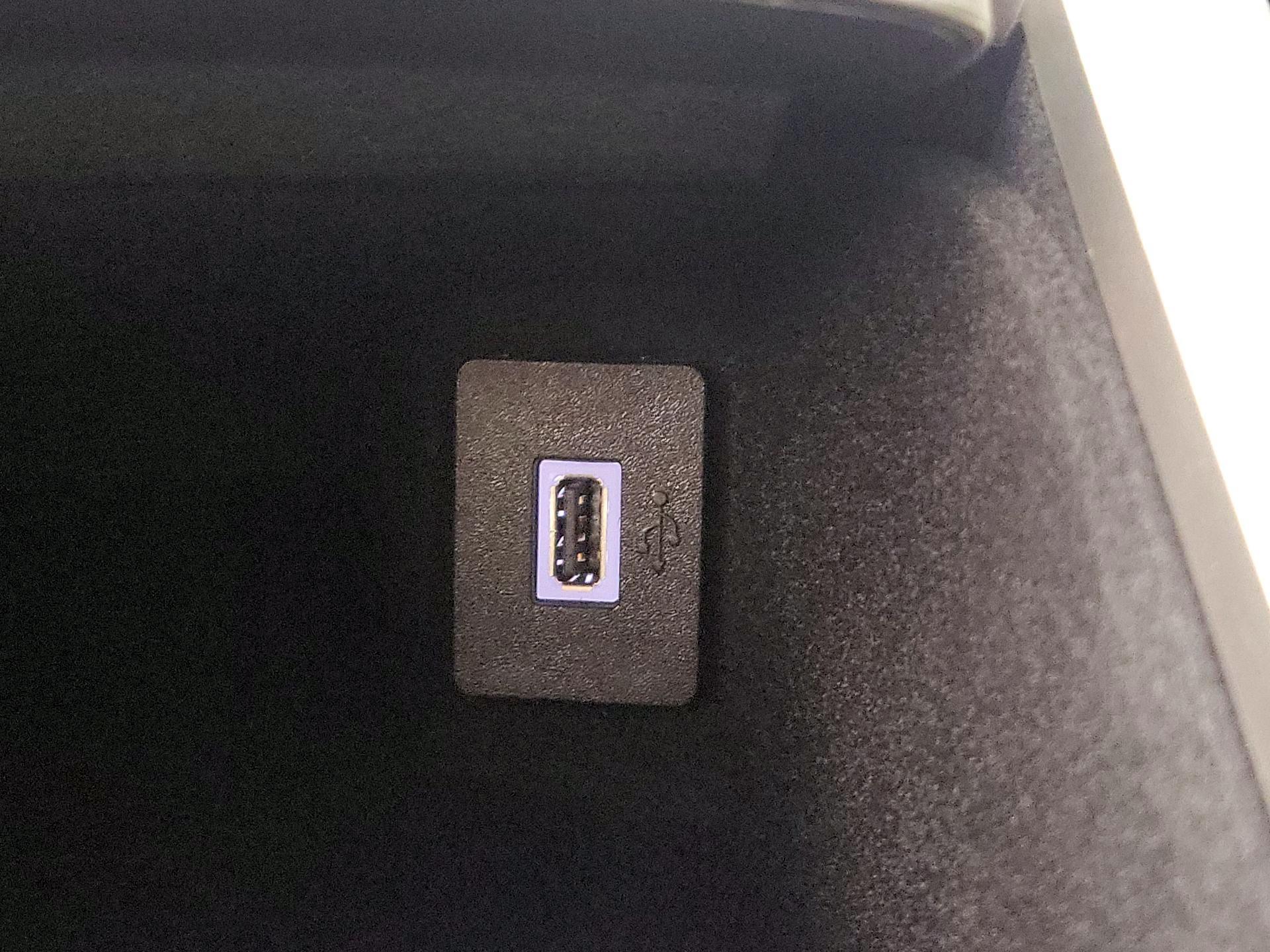 Thumbnail: 2020 Lincoln Nautilus - 19