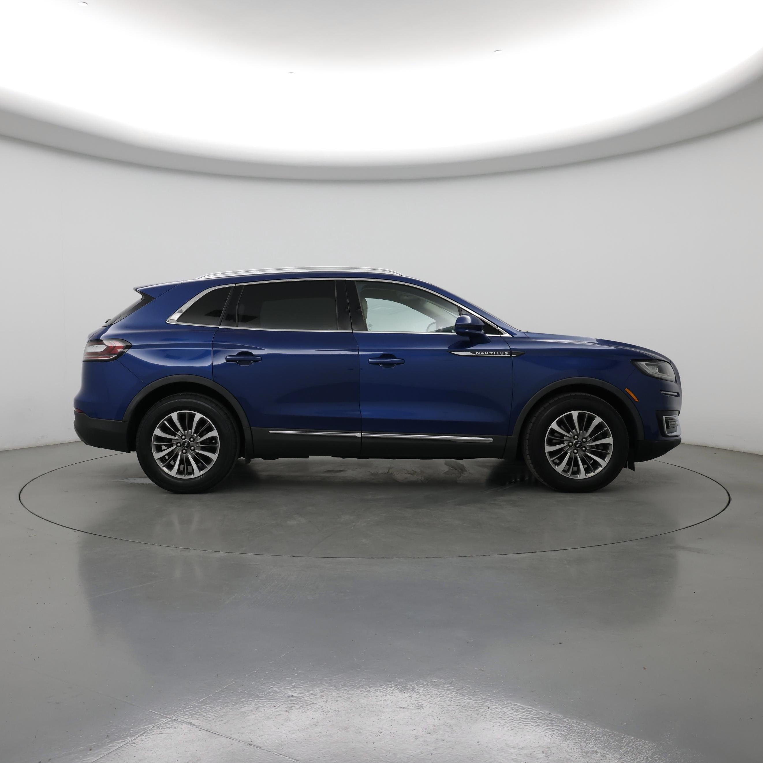 Thumbnail: 2020 Lincoln Nautilus - 7