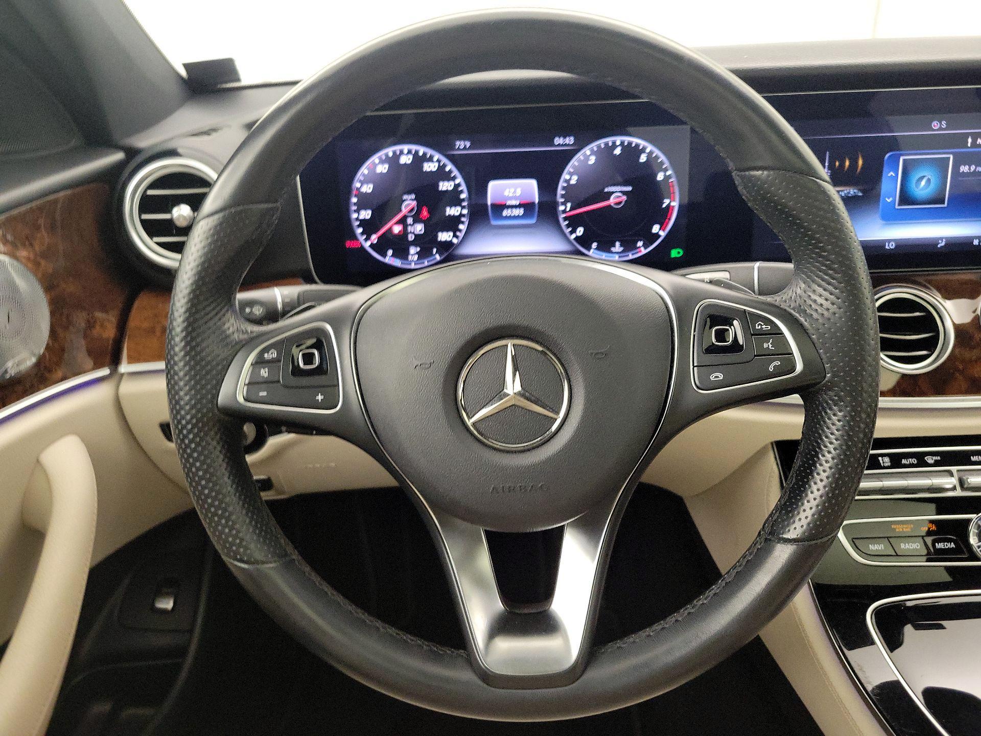 Thumbnail: 2018 Mercedes-Benz E-Class - 10