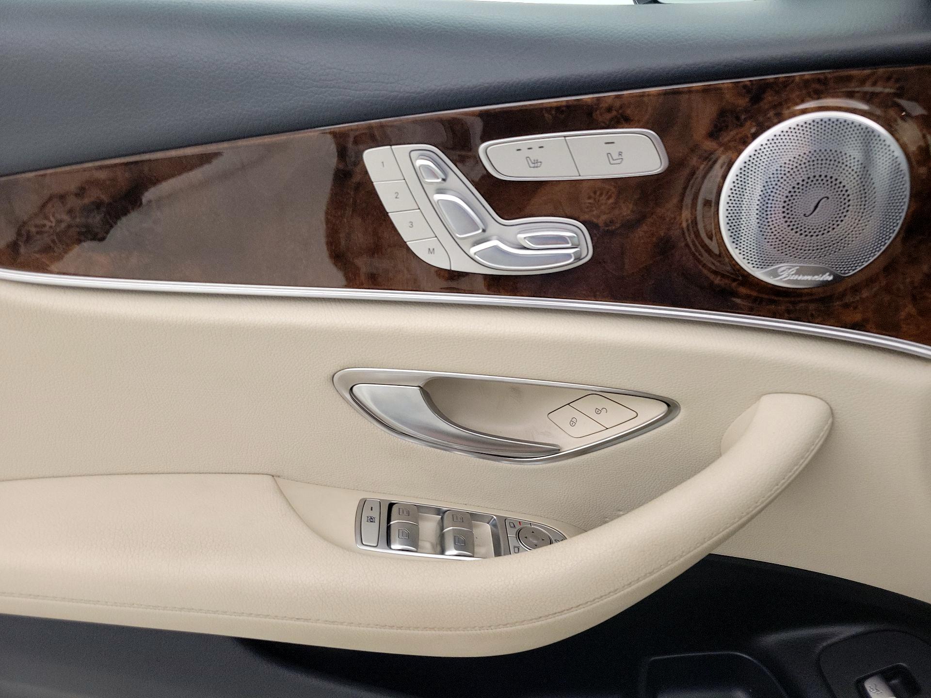 Thumbnail: 2018 Mercedes-Benz E-Class - 12