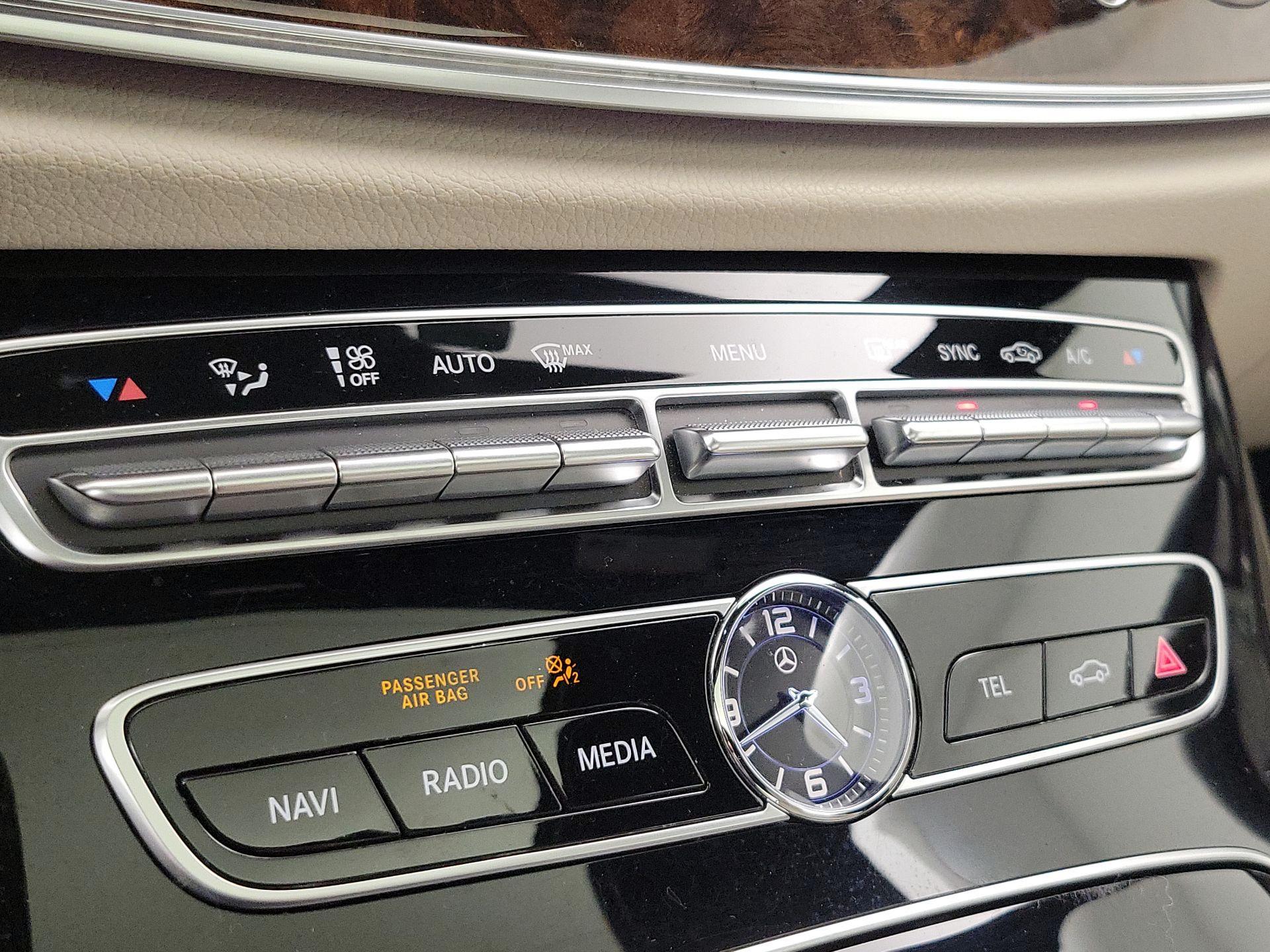 Thumbnail: 2018 Mercedes-Benz E-Class - 16