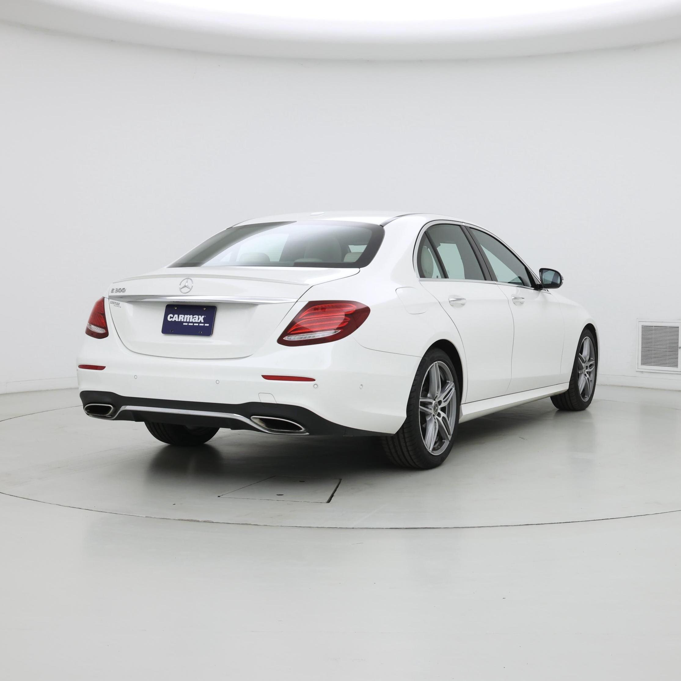 Thumbnail: 2018 Mercedes-Benz E-Class - 8