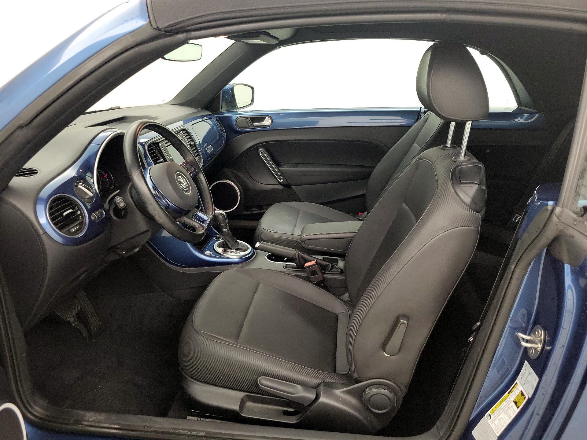 Thumbnail: 2018 Volkswagen Beetle - 11