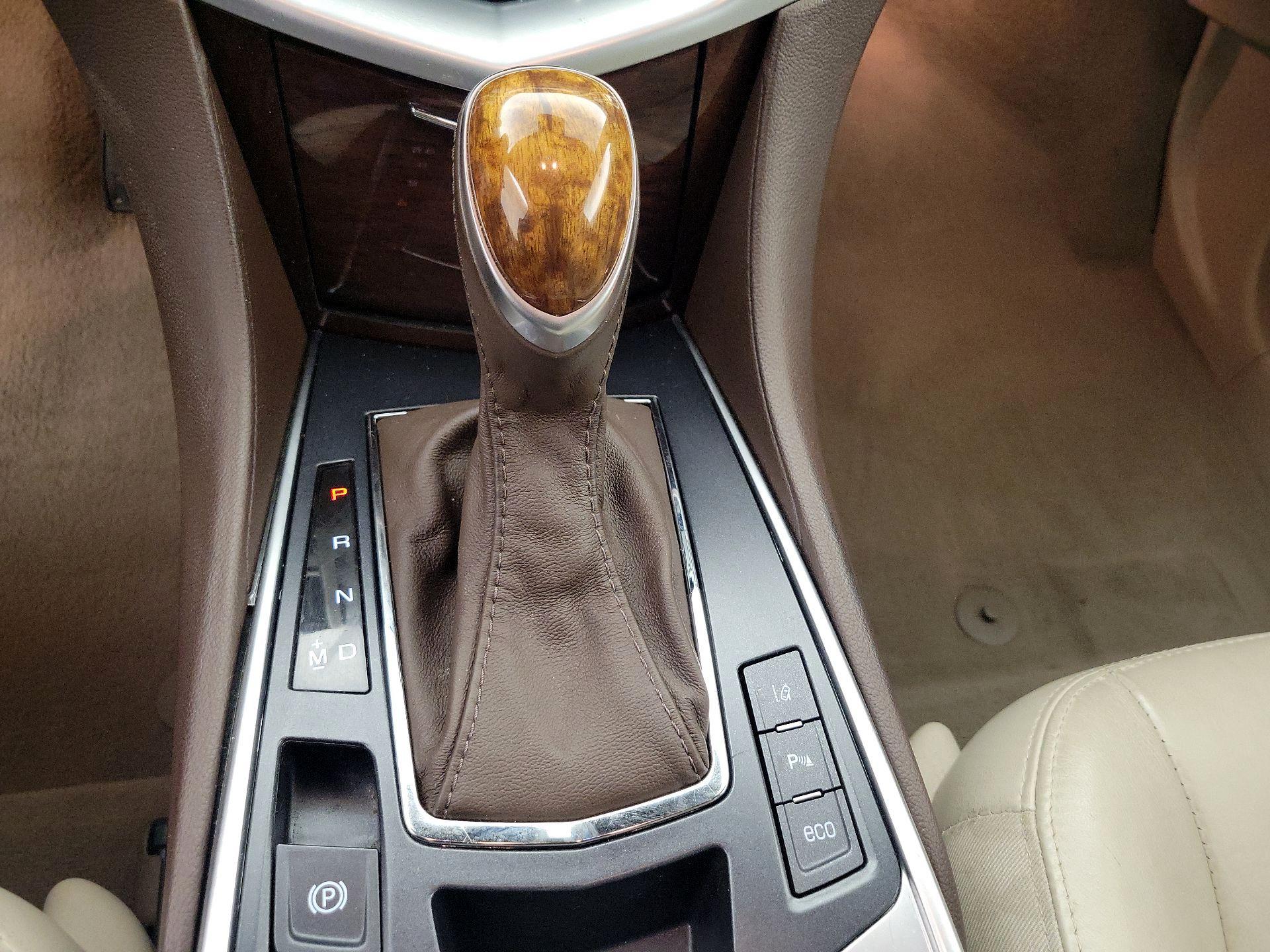 Thumbnail: 2015 Cadillac SRX - 18