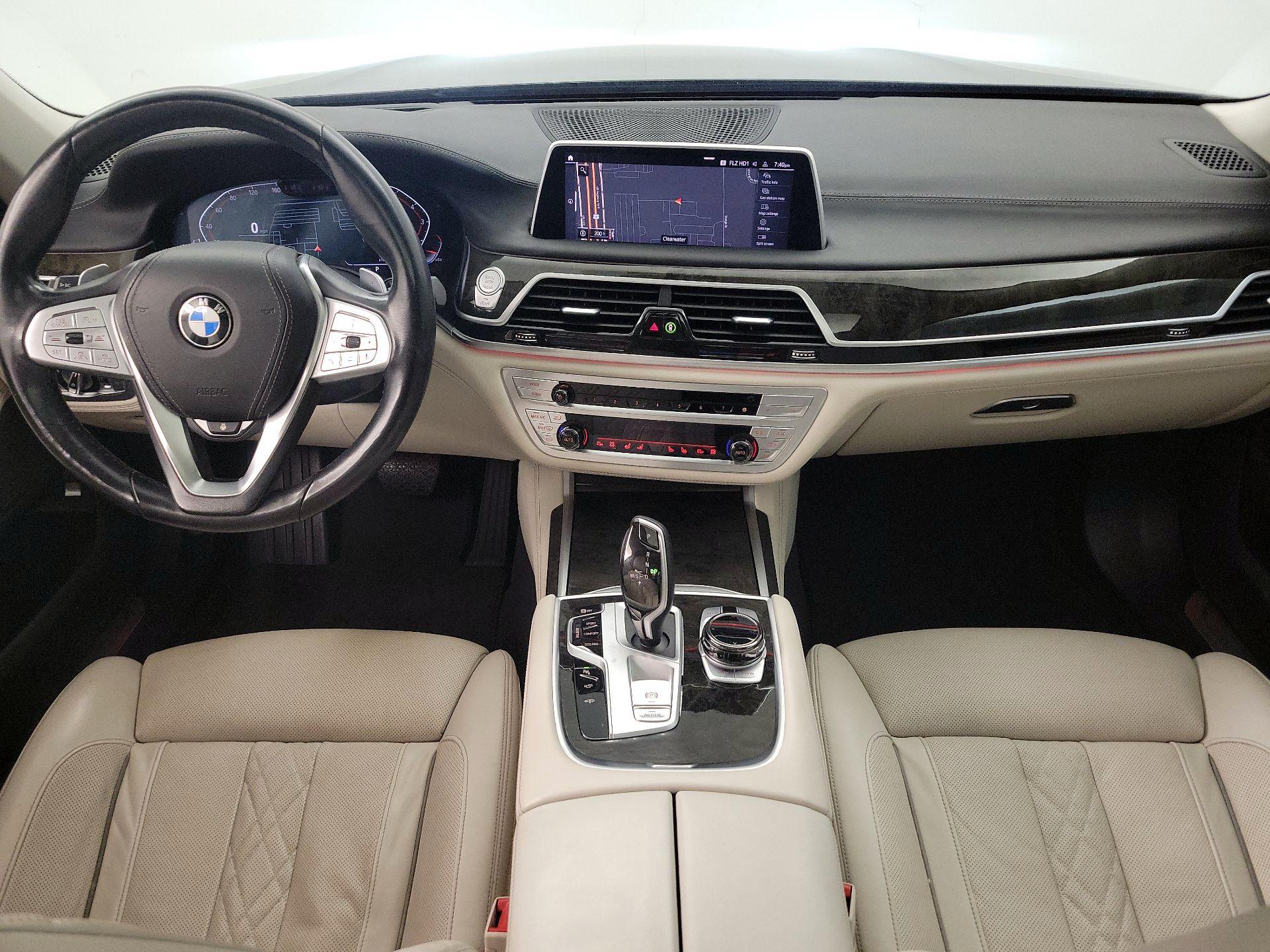 Thumbnail: 2022 BMW 7 Series - 9