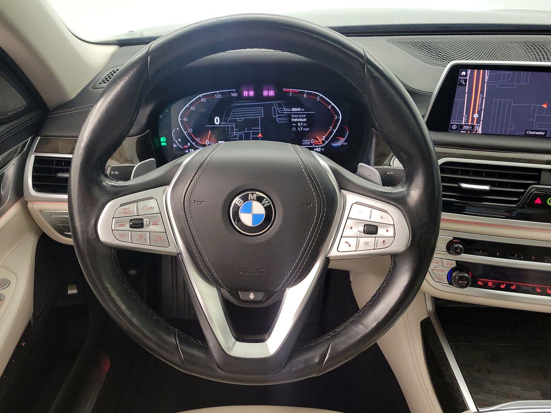 Thumbnail: 2022 BMW 7 Series - 10