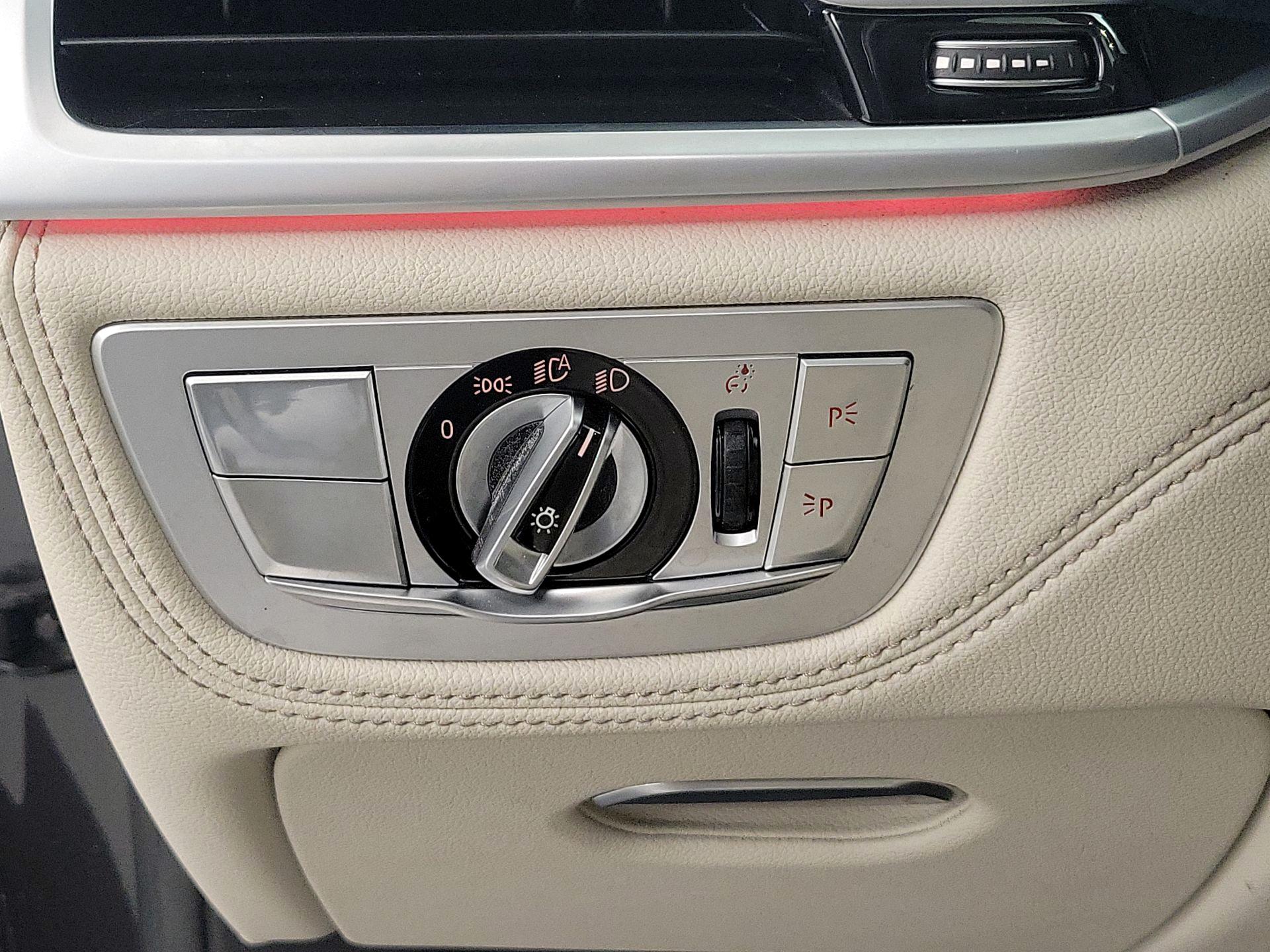 Thumbnail: 2022 BMW 7 Series - 13