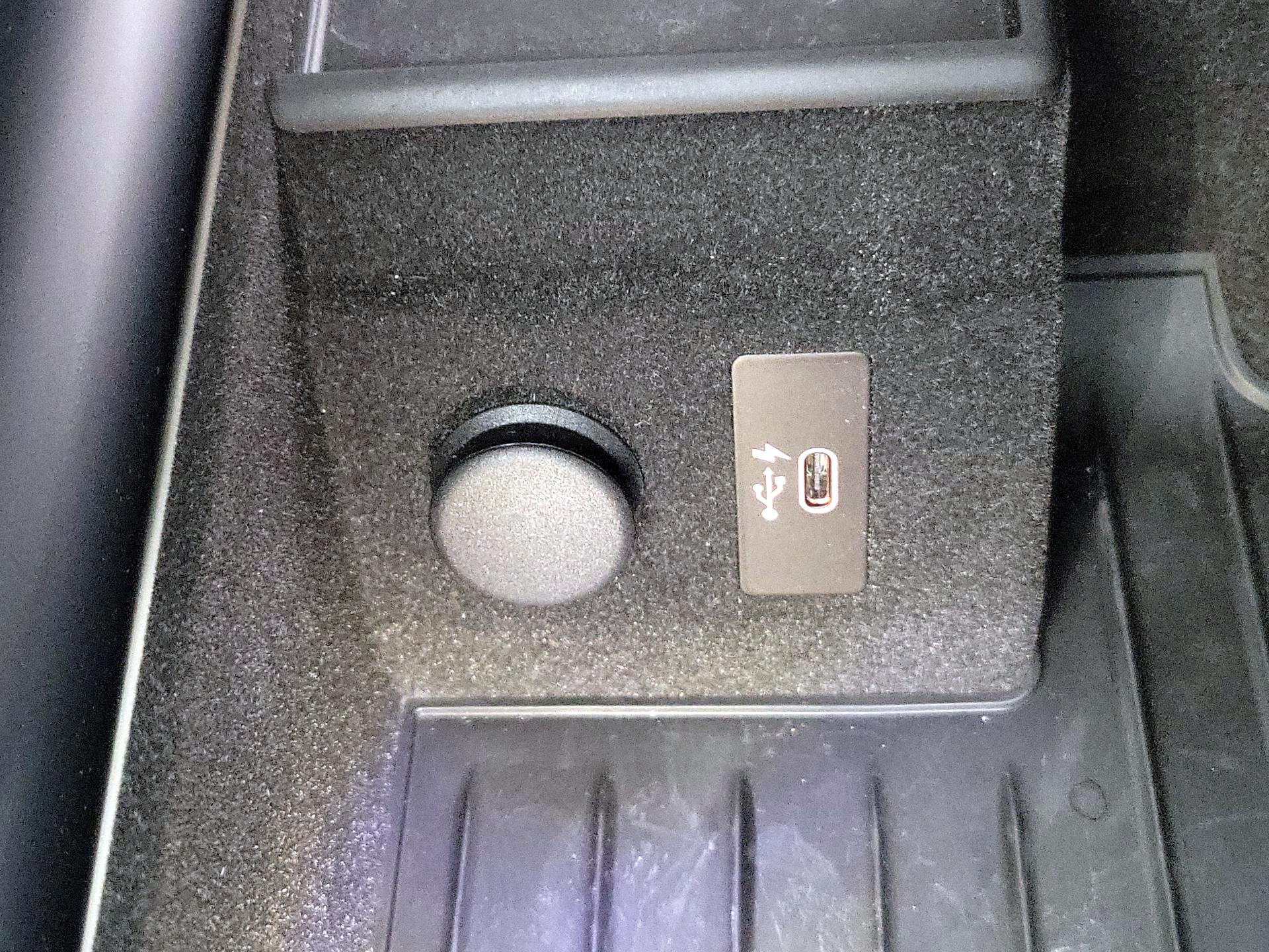 Thumbnail: 2022 BMW 7 Series - 19