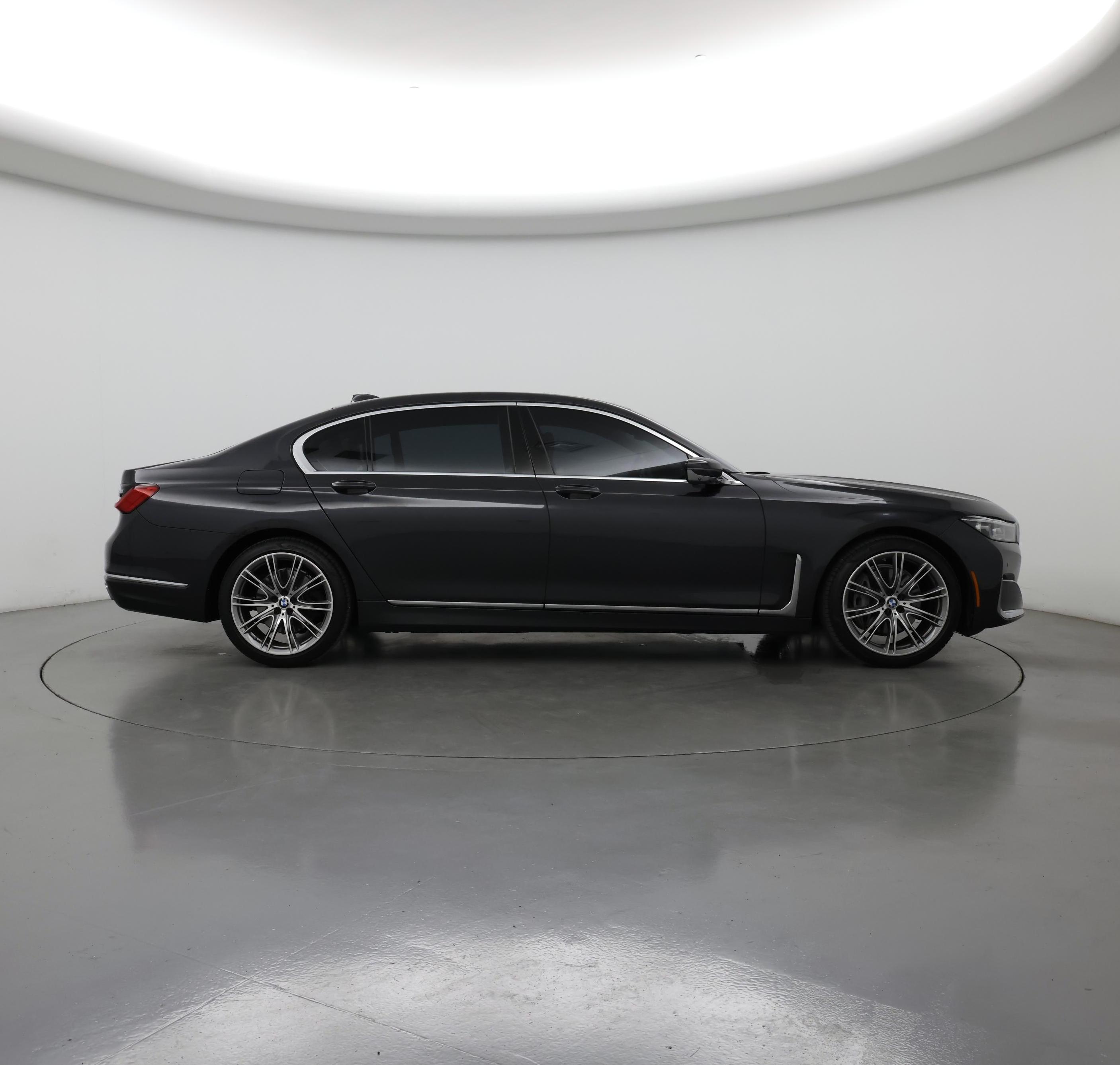 Thumbnail: 2022 BMW 7 Series - 7