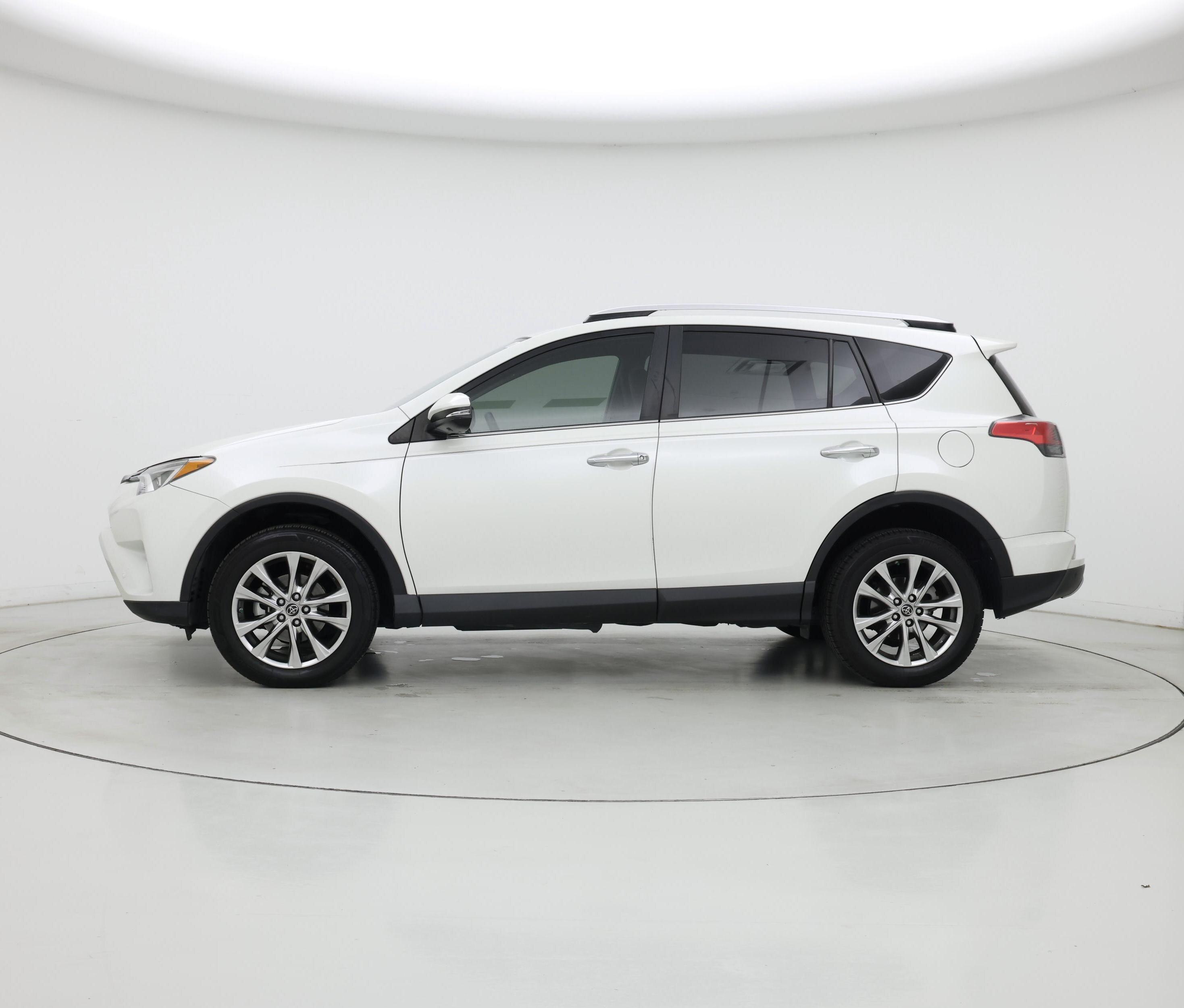Thumbnail: 2016 Toyota RAV4 - 3