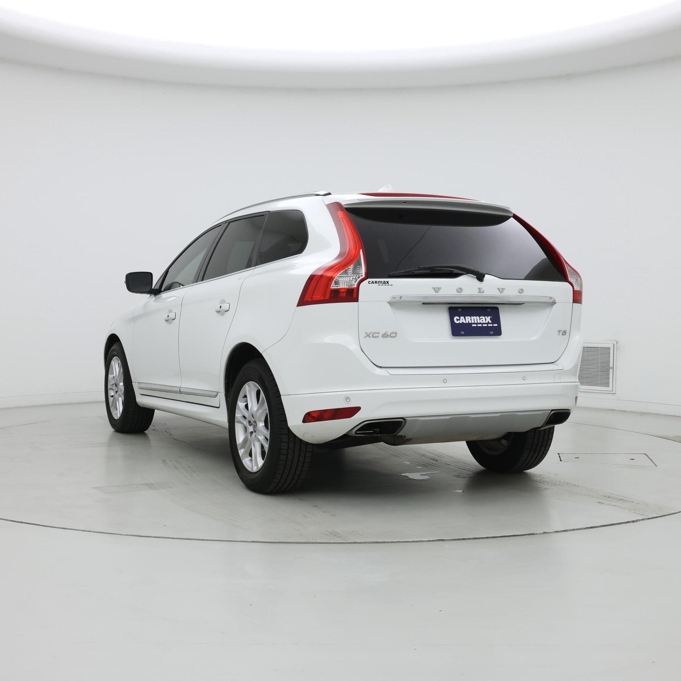 Thumbnail: 2016 Volvo XC60 - 2