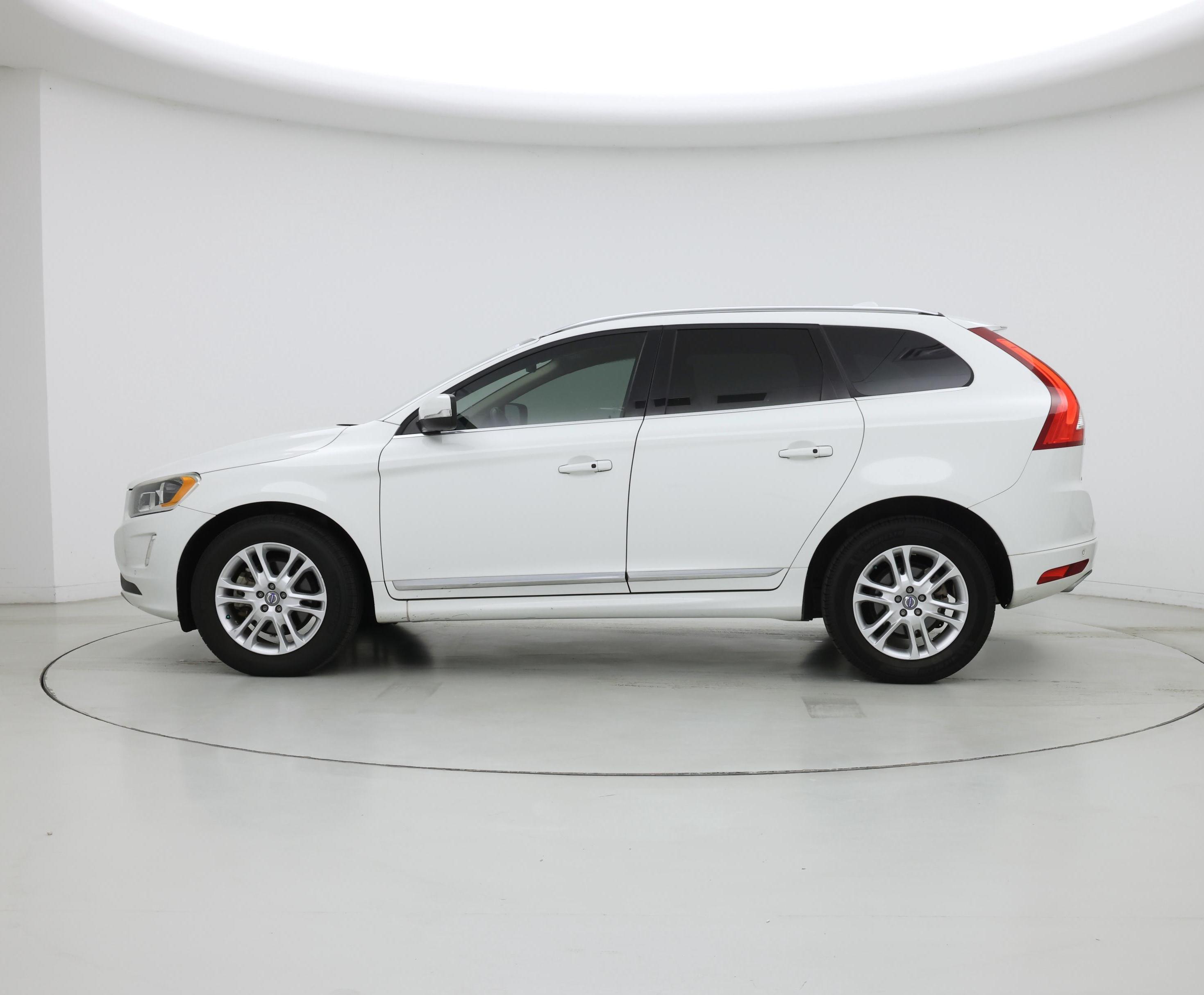 Thumbnail: 2016 Volvo XC60 - 3