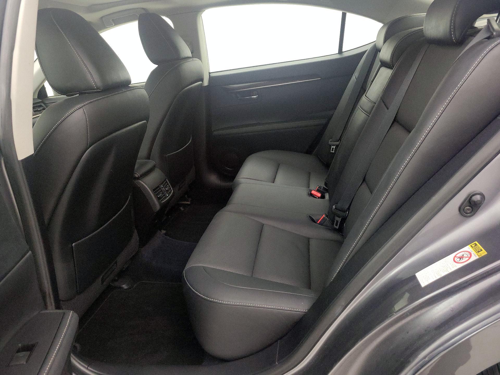 Thumbnail: 2015 Lexus ES - 20