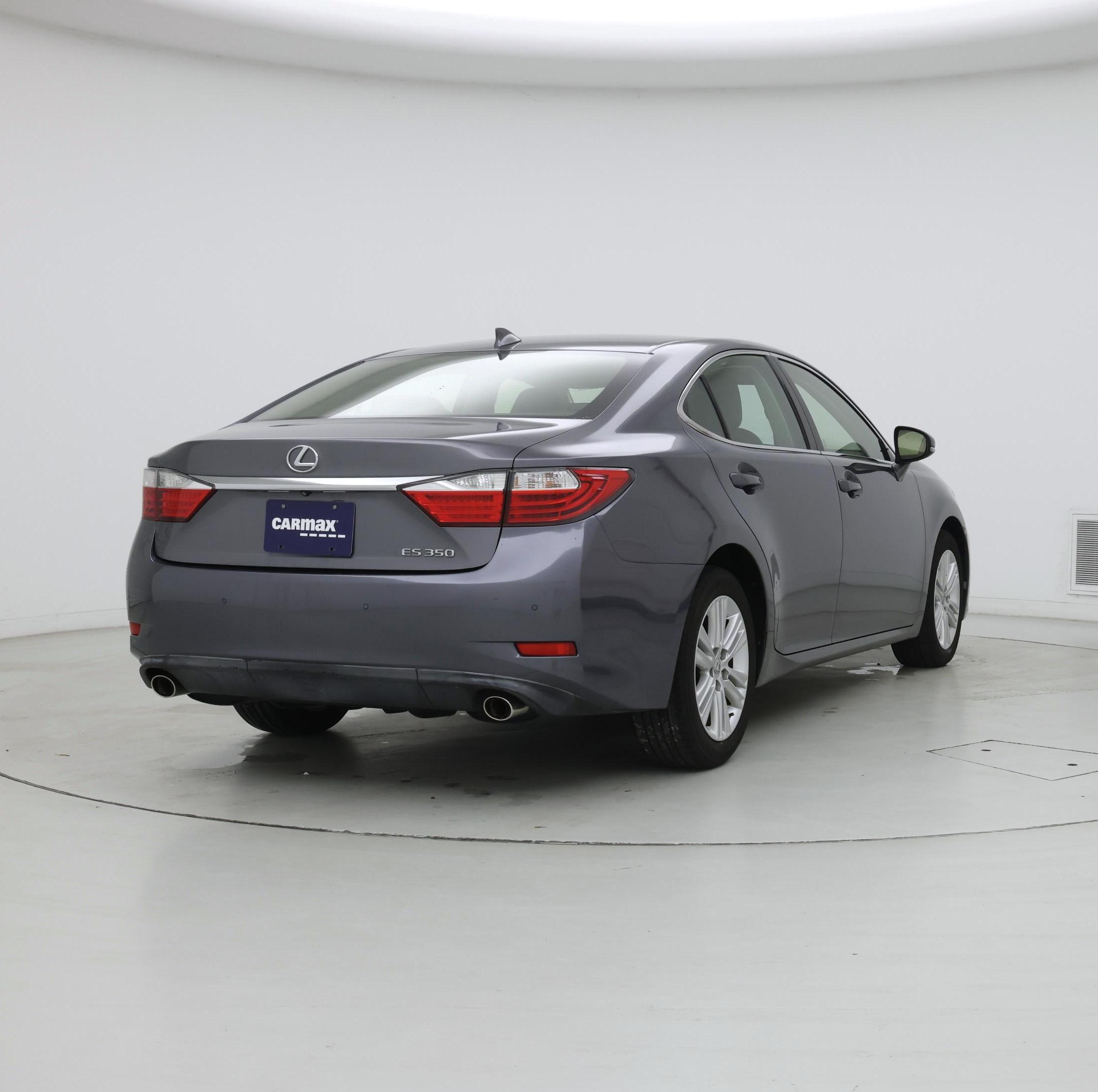 Thumbnail: 2015 Lexus ES - 8