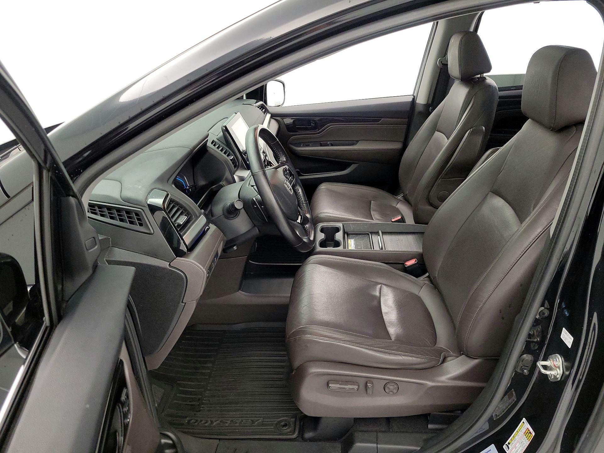 Thumbnail: 2018 Honda Odyssey - 11