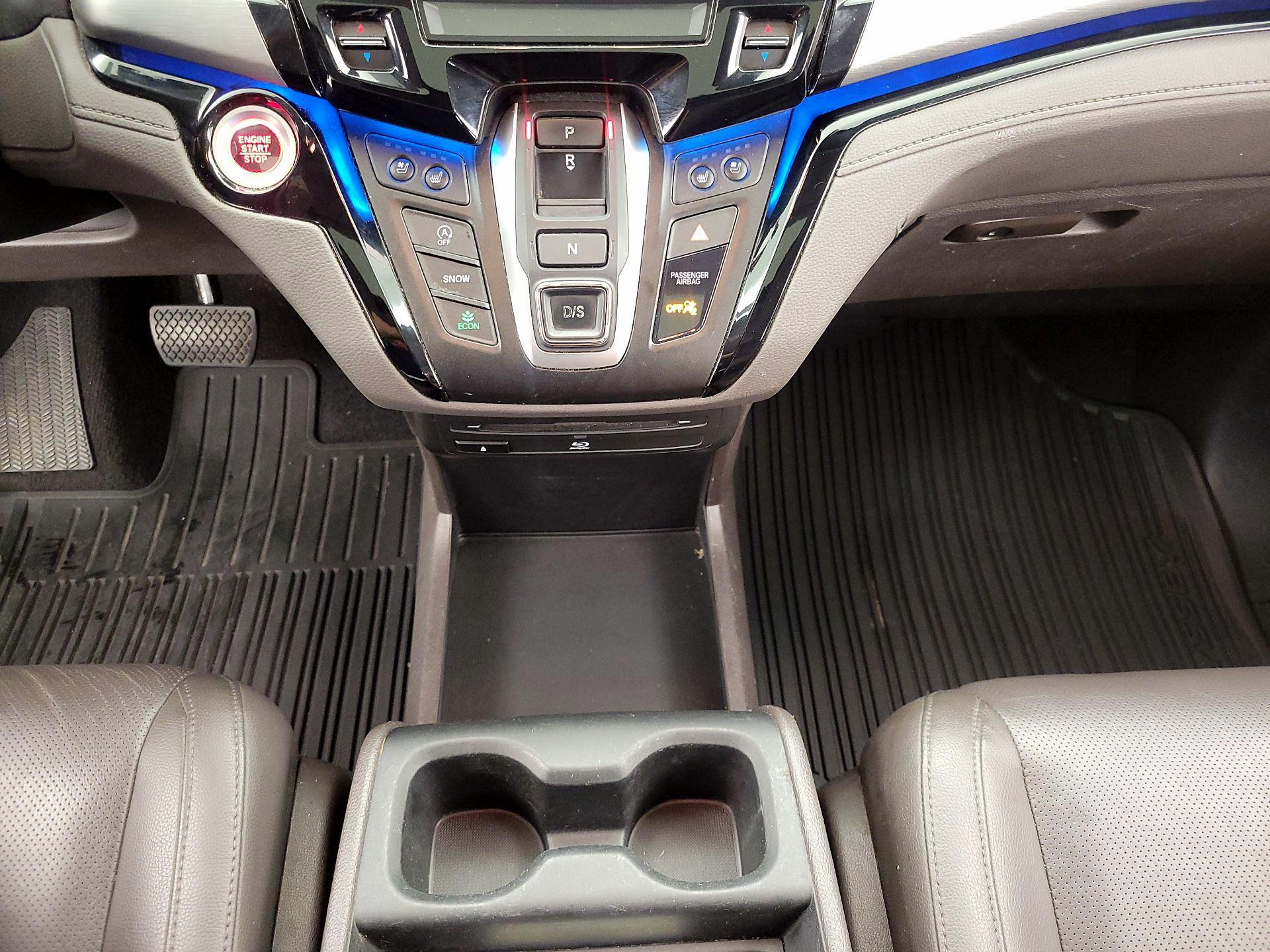 Thumbnail: 2018 Honda Odyssey - 18