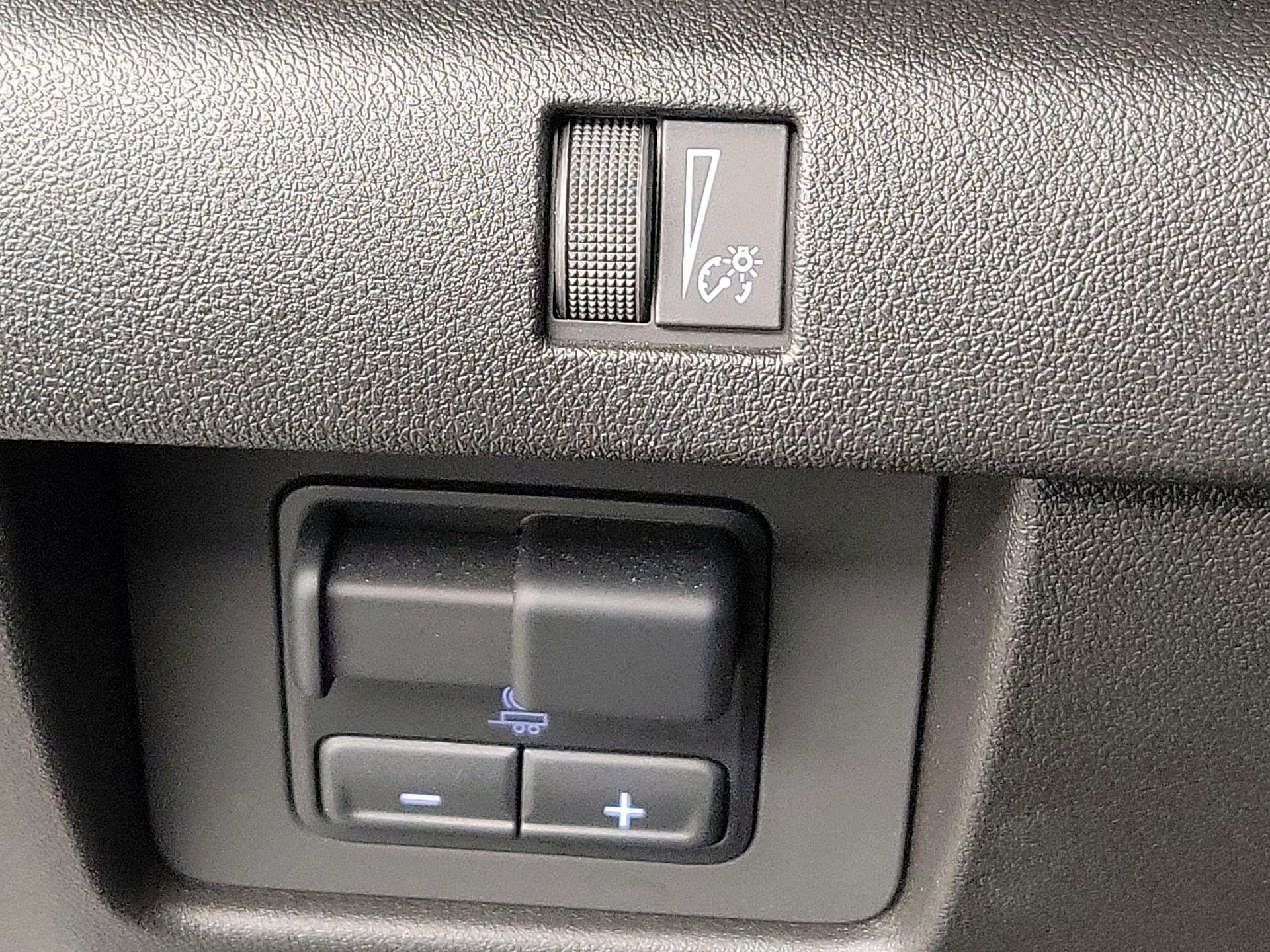 Thumbnail: 2025 Chevrolet Colorado - 13