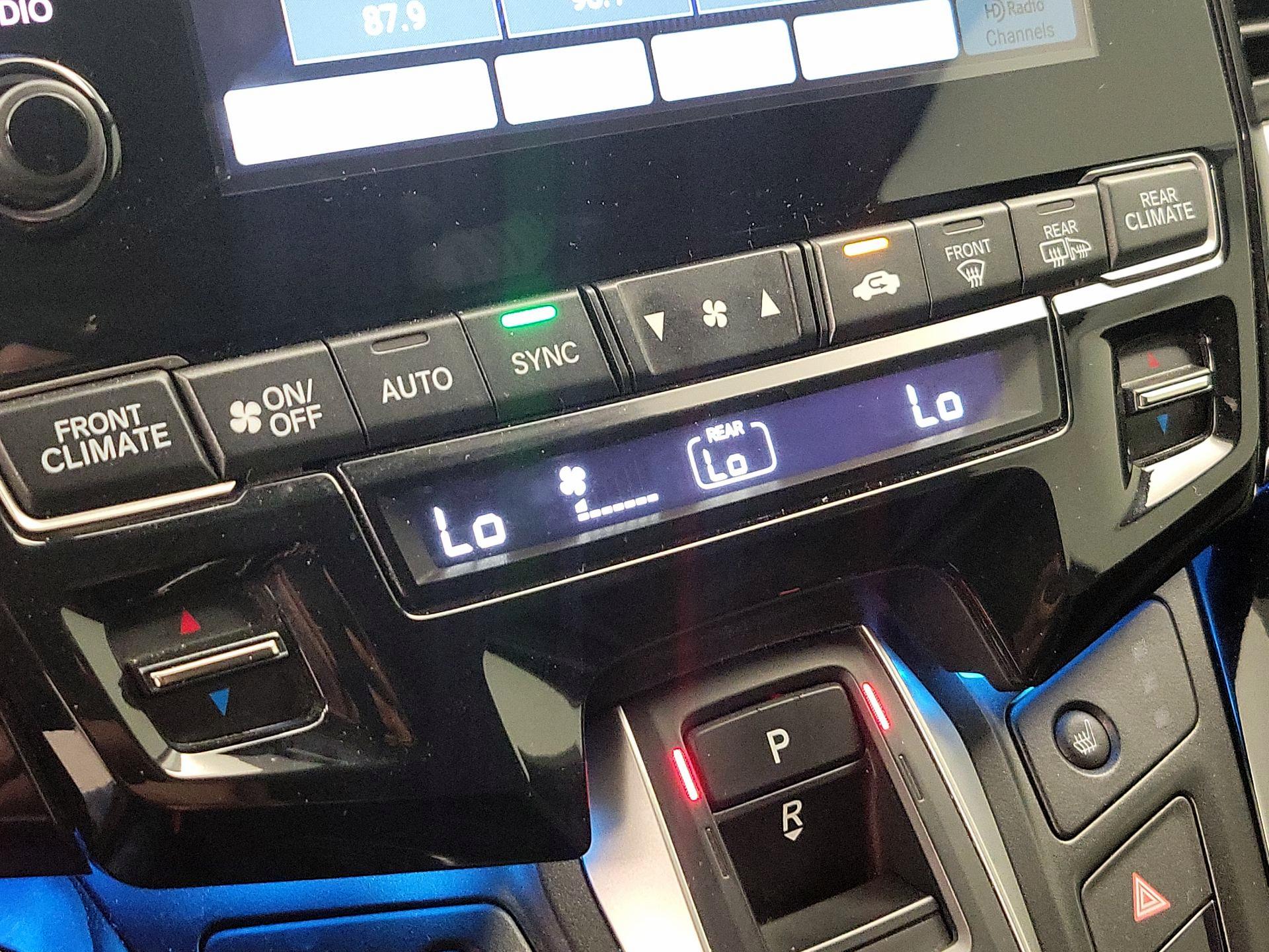 Thumbnail: 2023 Honda Odyssey - 17