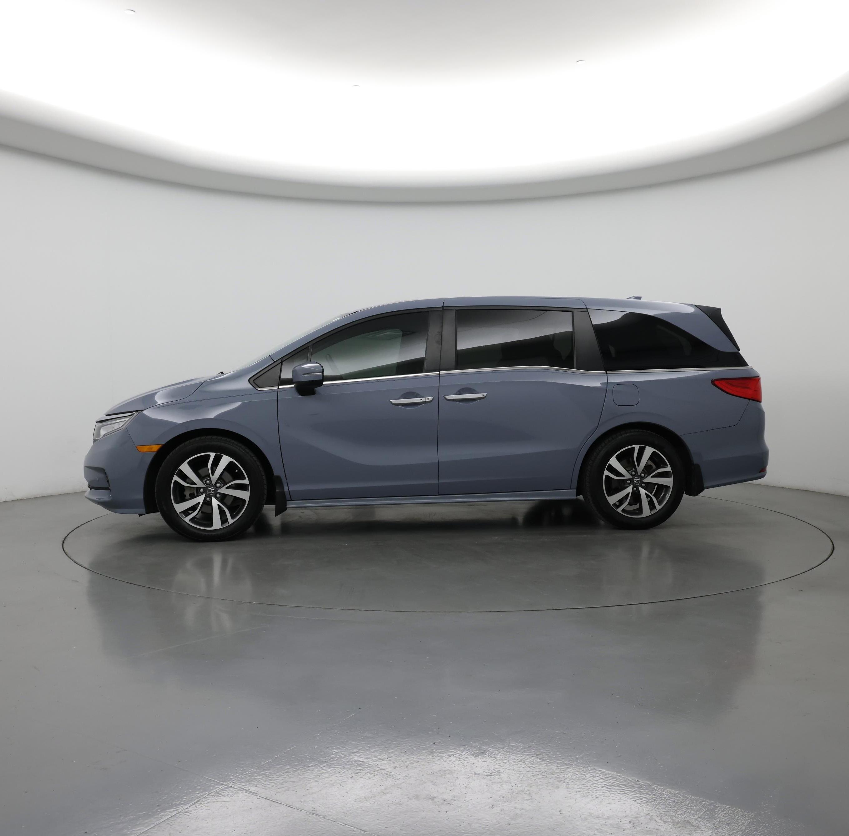 Thumbnail: 2023 Honda Odyssey - 3