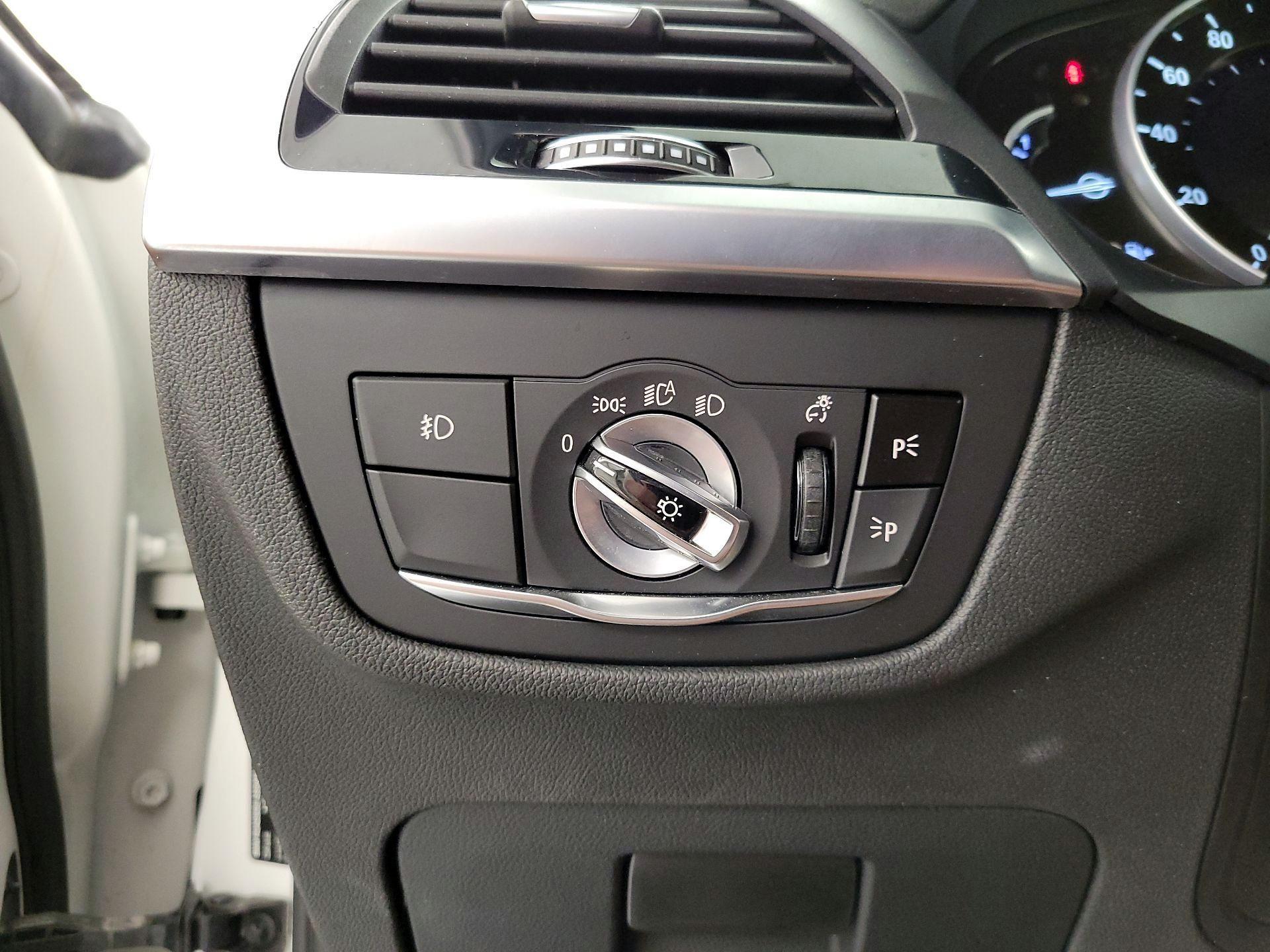 Thumbnail: 2019 BMW X3 - 13