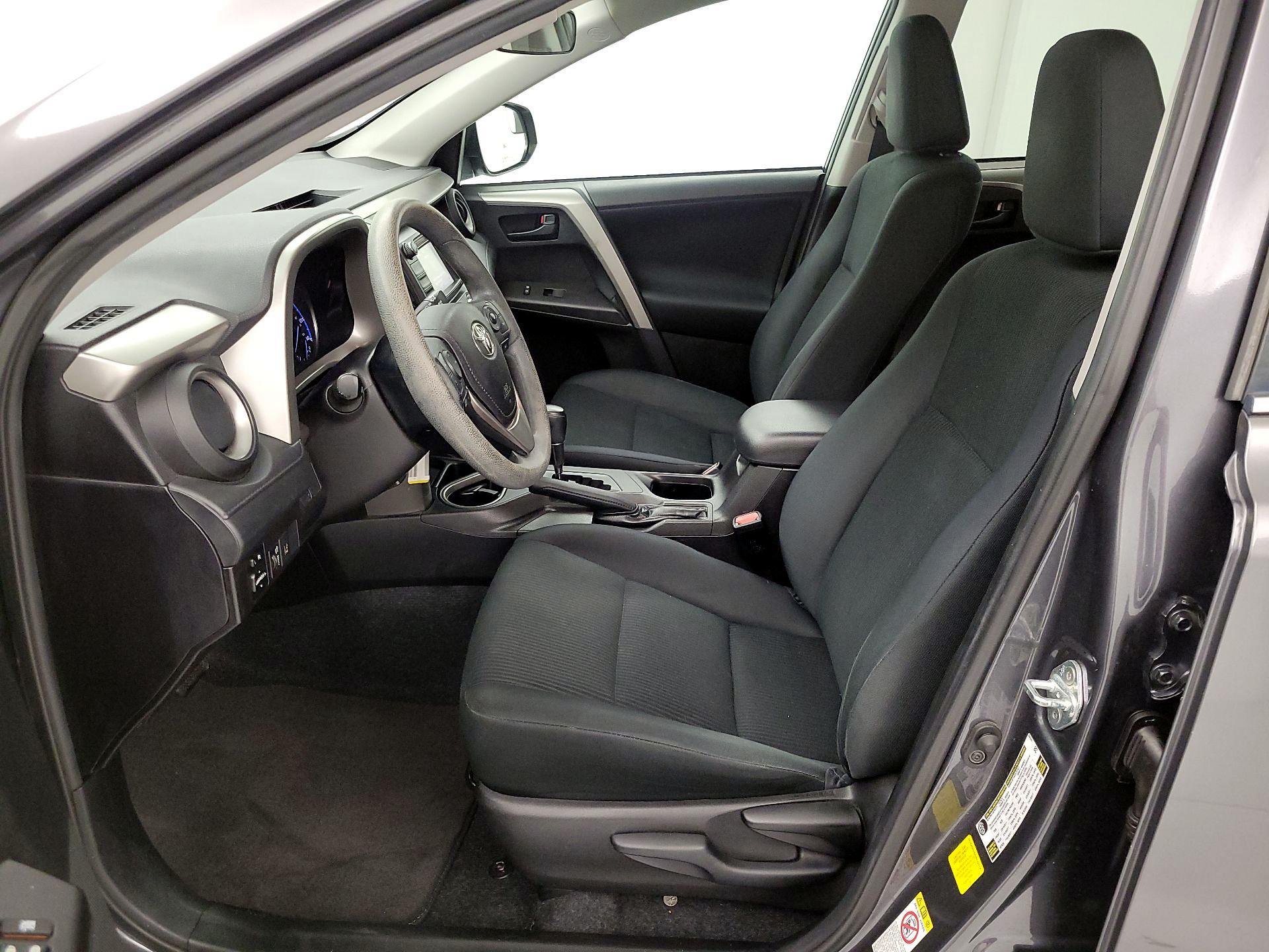 Thumbnail: 2018 Toyota RAV4 - 11