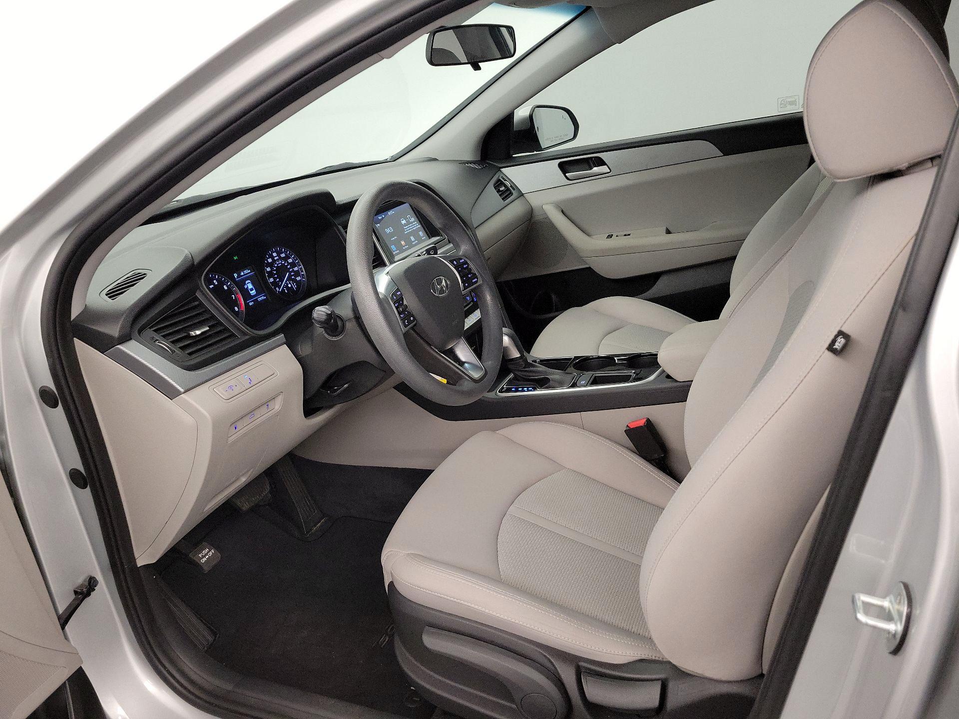 Thumbnail: 2019 Hyundai Sonata - 11