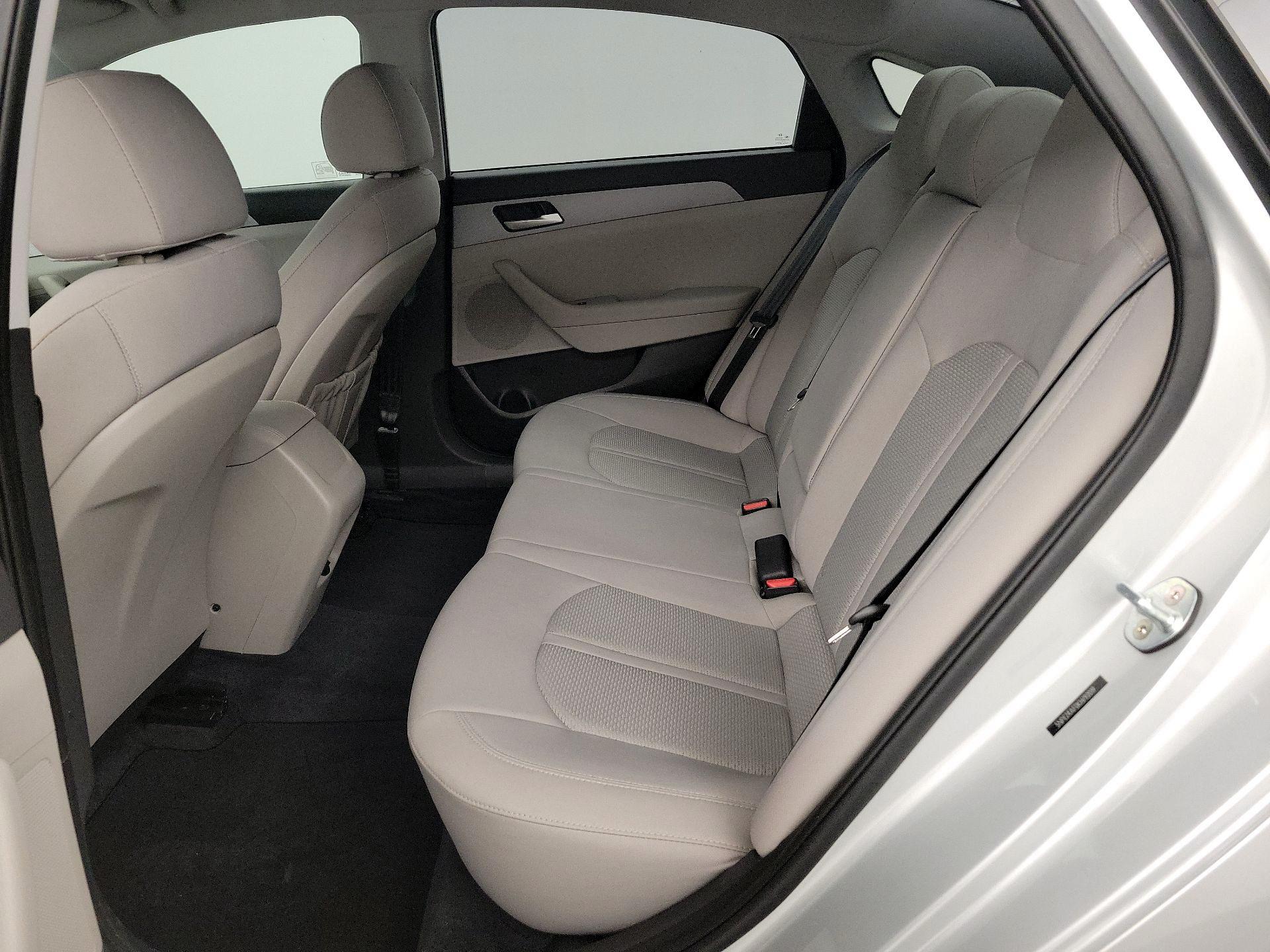 Thumbnail: 2019 Hyundai Sonata - 19