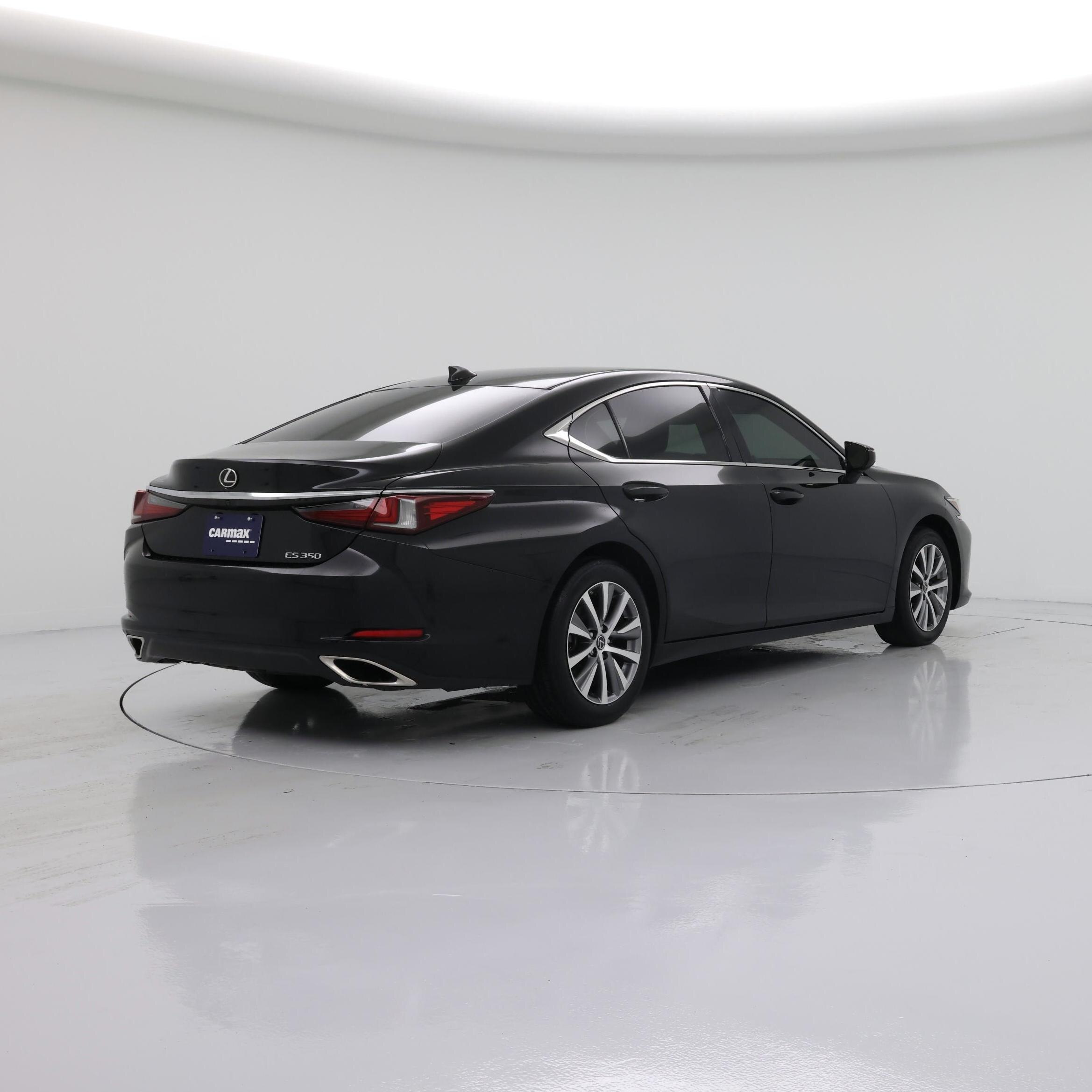 Thumbnail: 2020 Lexus ES - 8