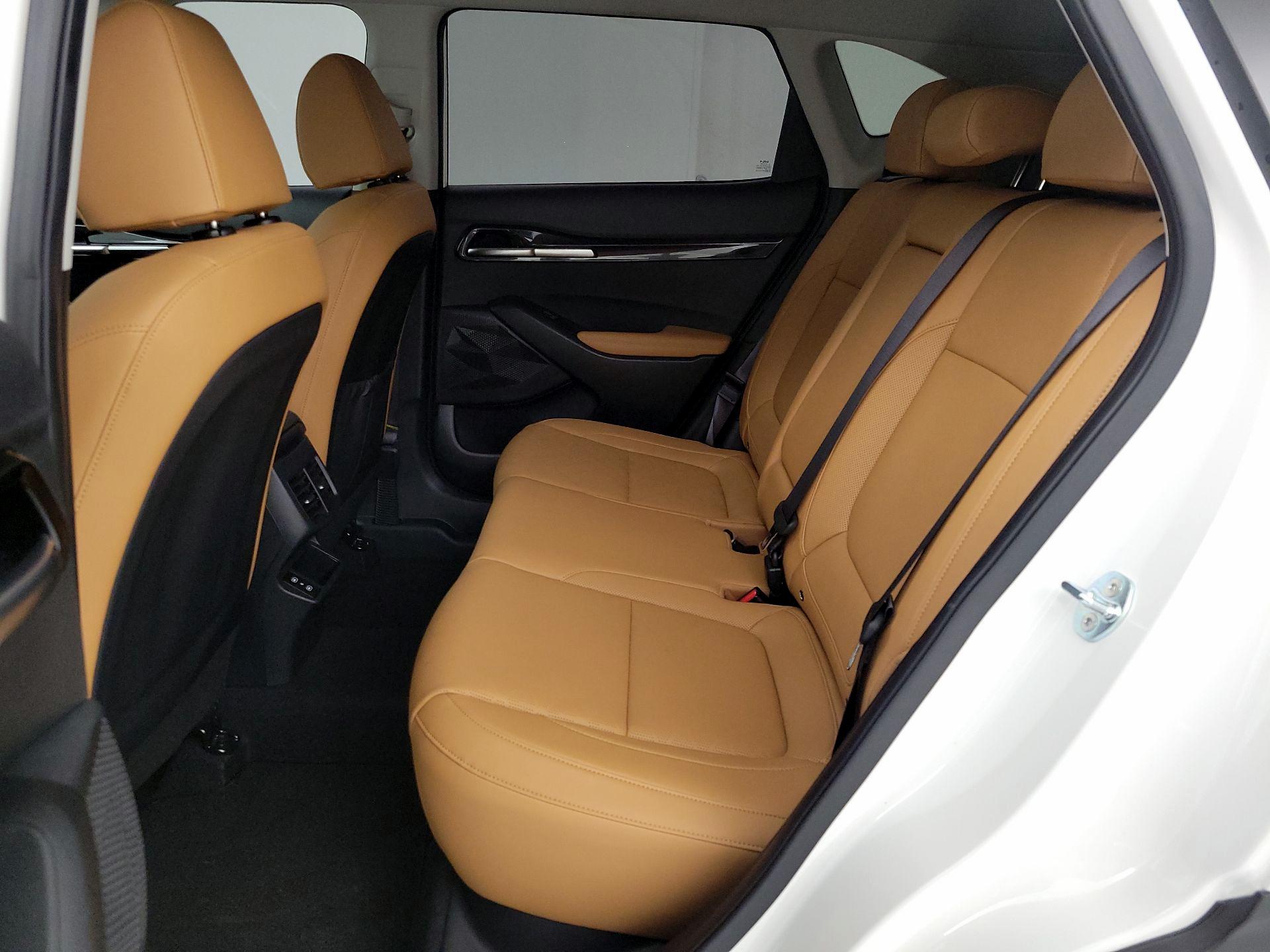 Thumbnail: 2024 Kia Seltos - 20