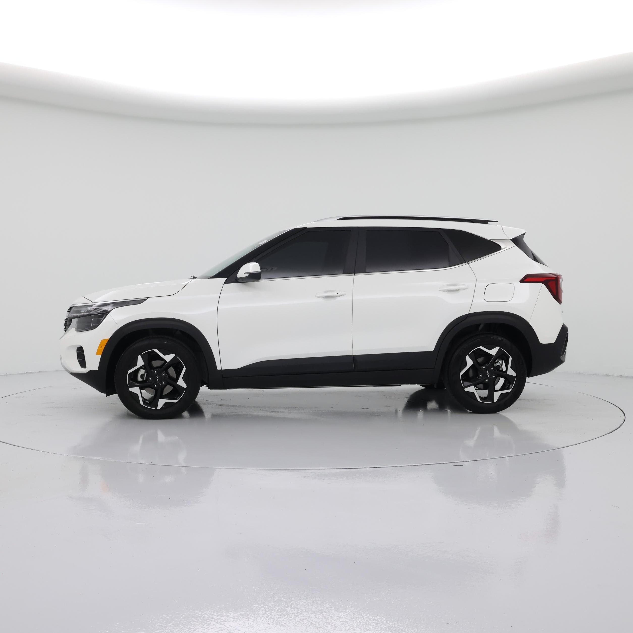 Thumbnail: 2024 Kia Seltos - 3