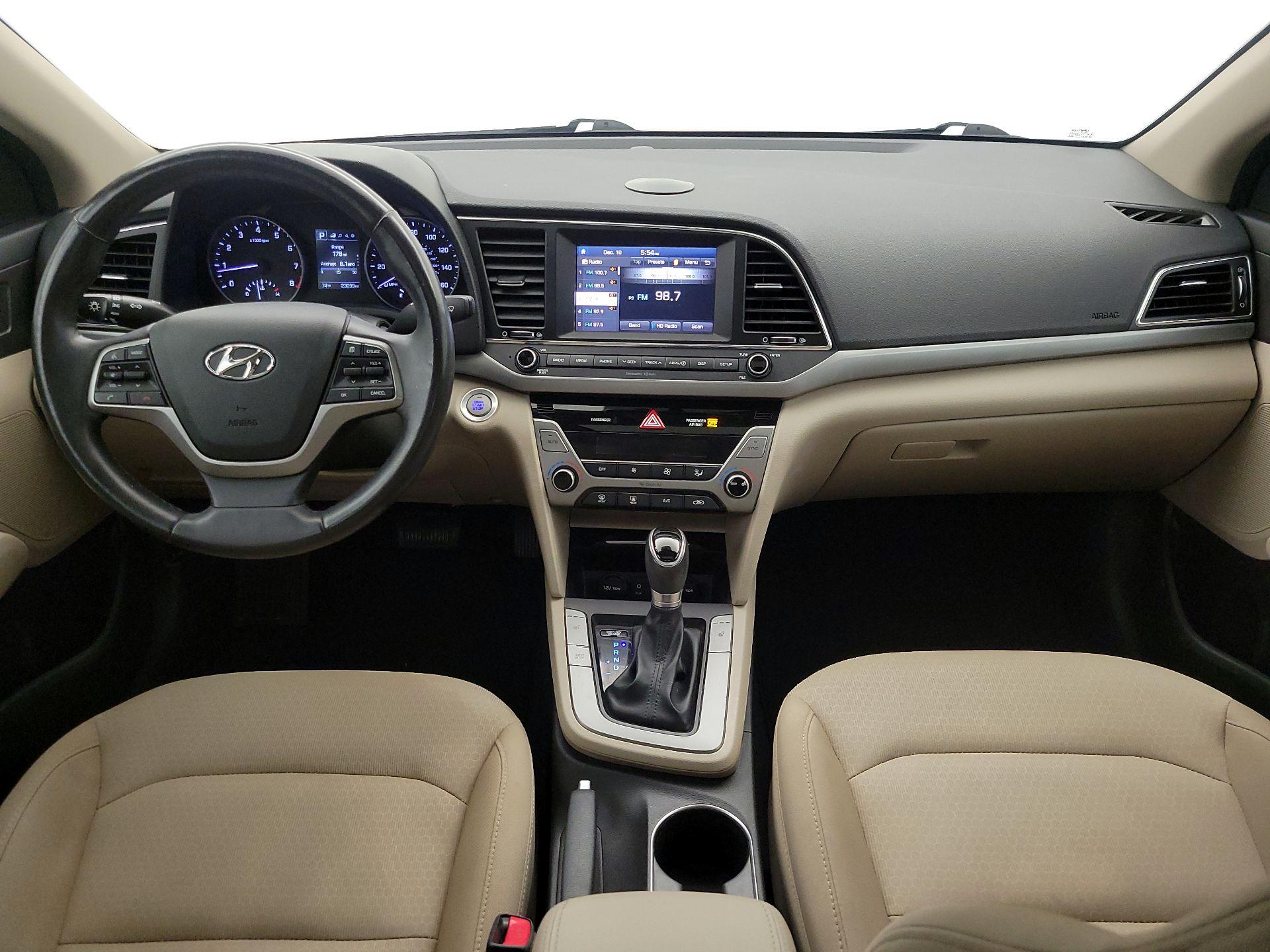 Thumbnail: 2017 Hyundai Elantra - 9