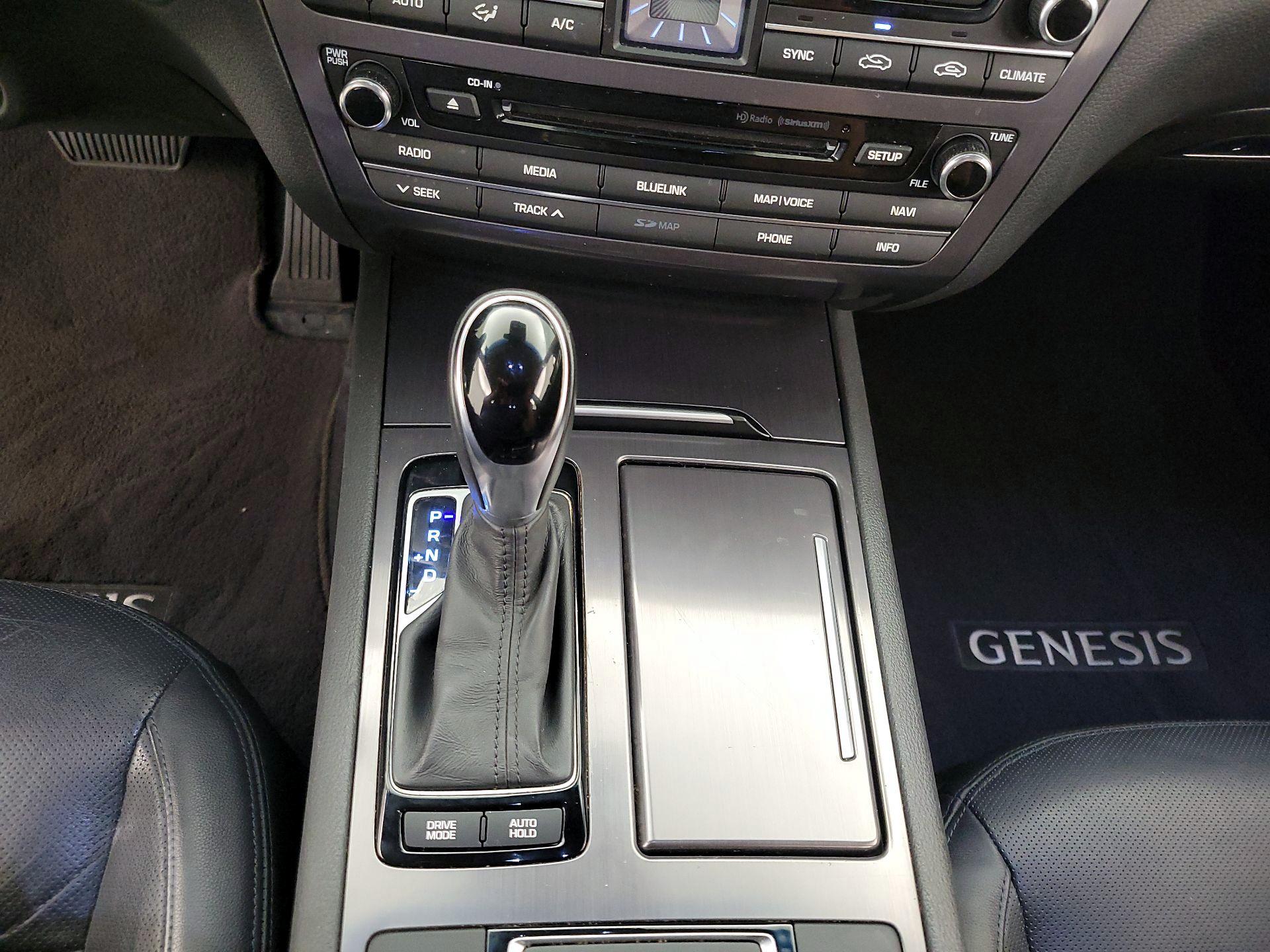 Thumbnail: 2017 Genesis G80 - 18