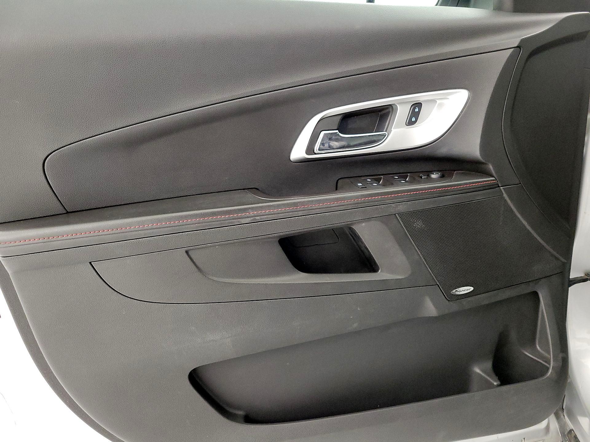 Thumbnail: 2015 Chevrolet Equinox - 12